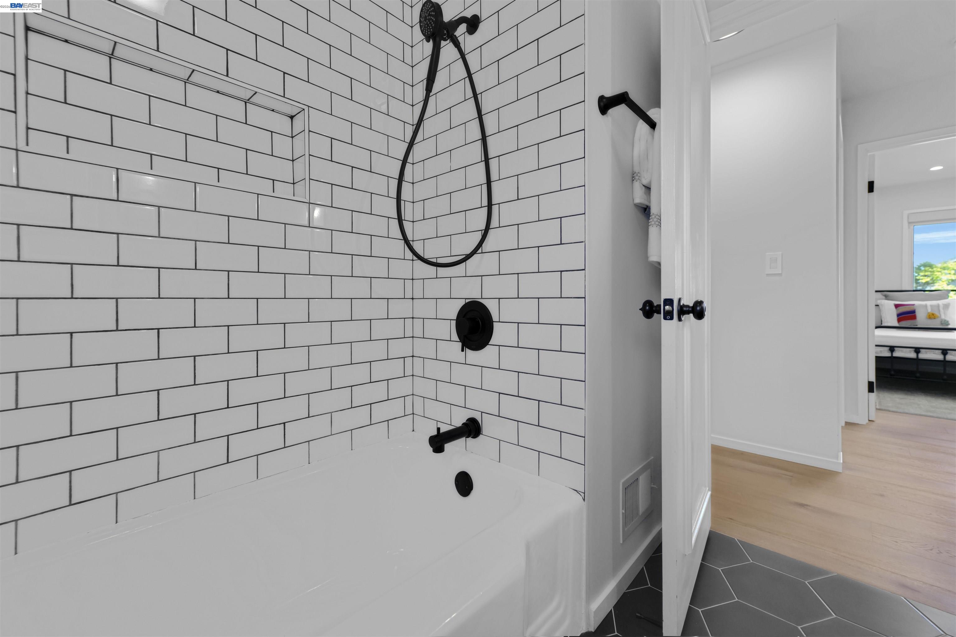 Detail Gallery Image 45 of 60 For 3740 Sky Ct, San Mateo,  CA 94403 - 3 Beds | 2 Baths