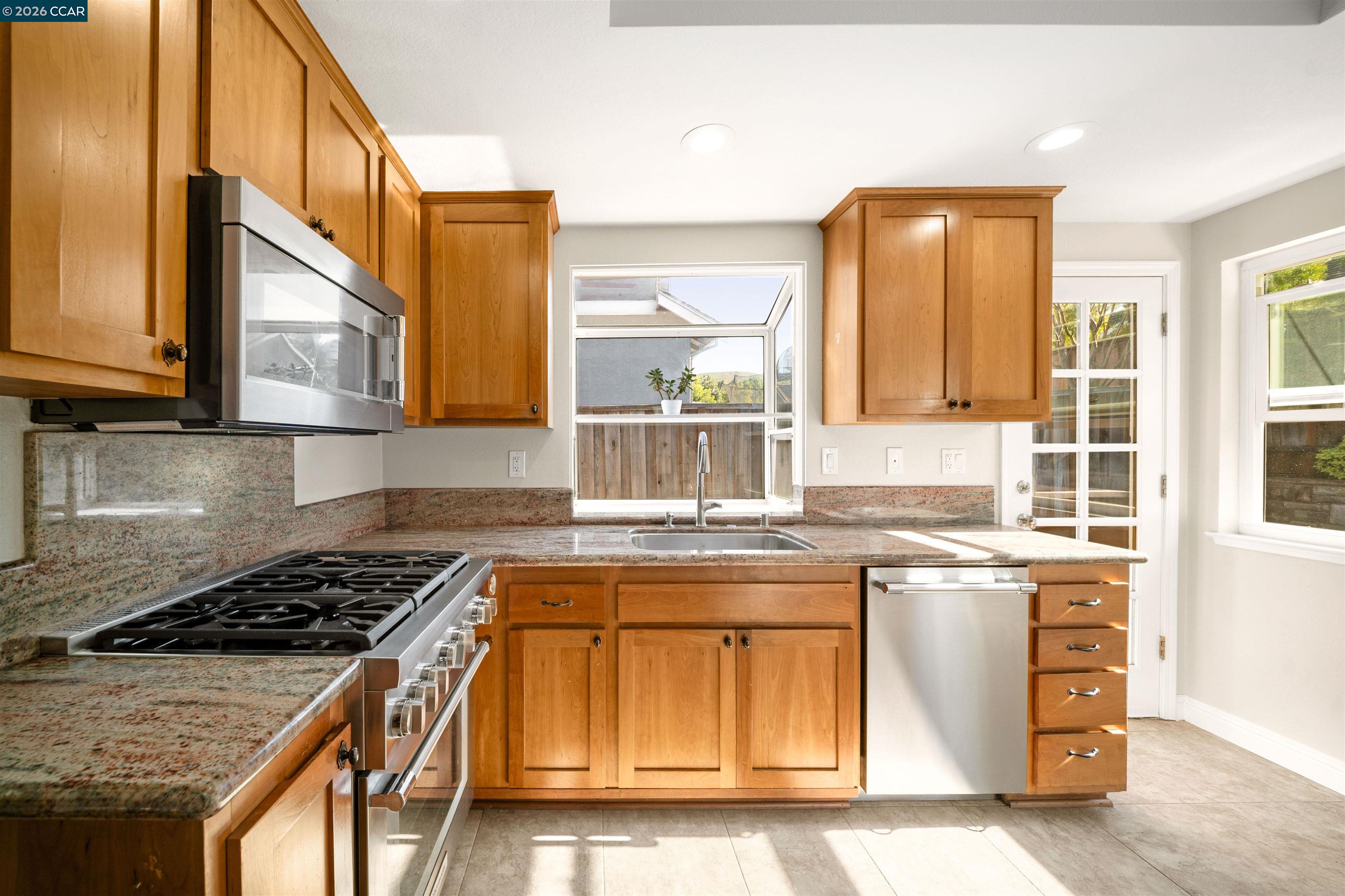 Photo #9: 41129970 Listing: Photo #9