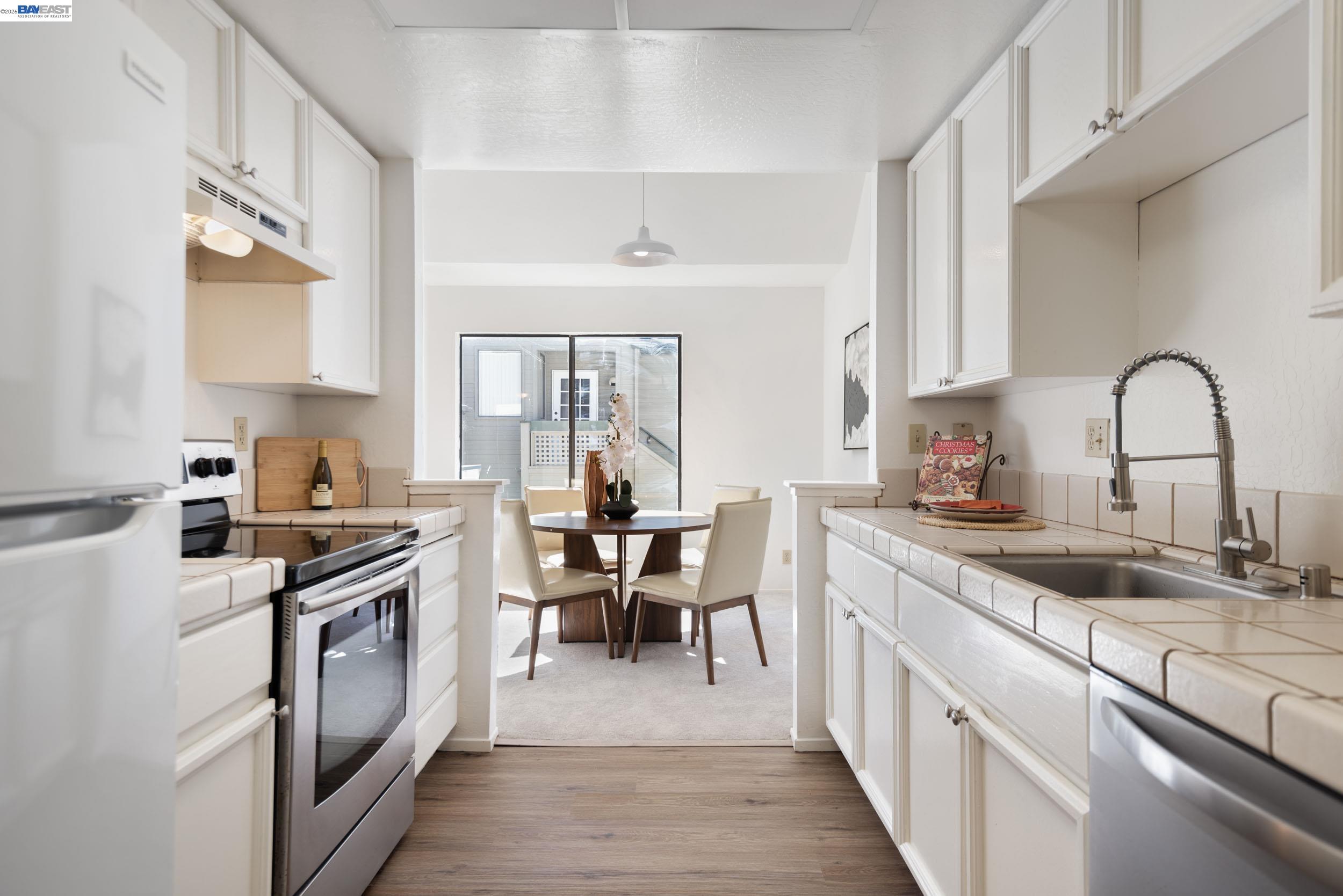 Photo #10: 41129973 Listing: Photo #10