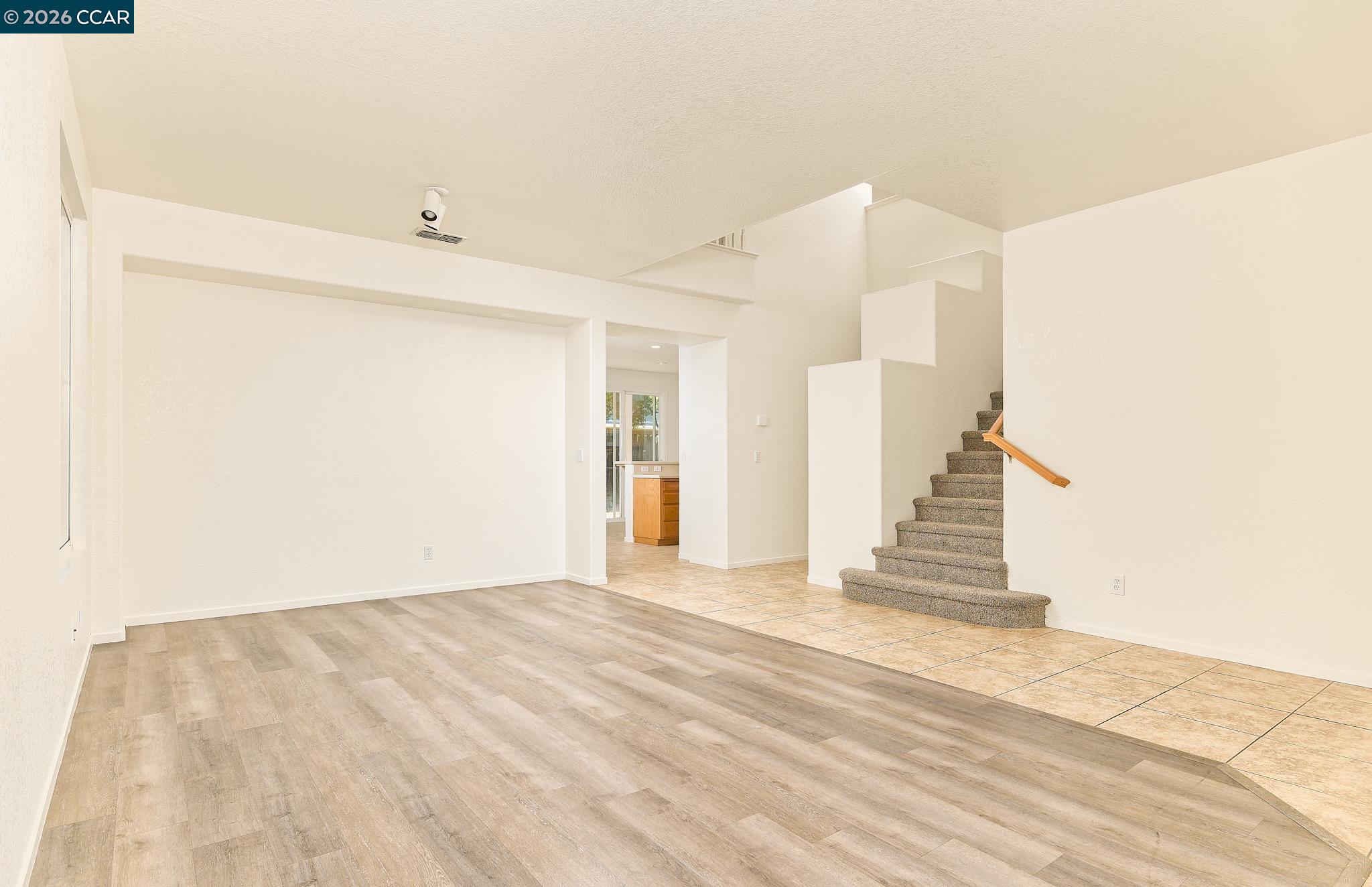 Detail Gallery Image 14 of 36 For 536 Pestana Ave, Manteca,  CA 95336 - 5 Beds | 3 Baths