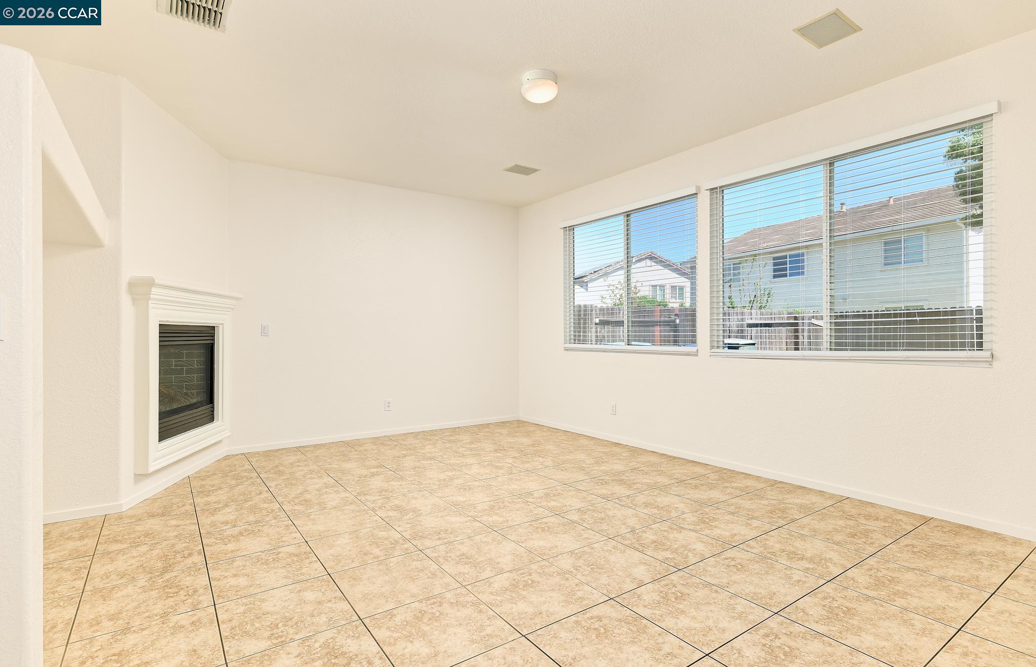 Detail Gallery Image 10 of 36 For 536 Pestana Ave, Manteca,  CA 95336 - 5 Beds | 3 Baths