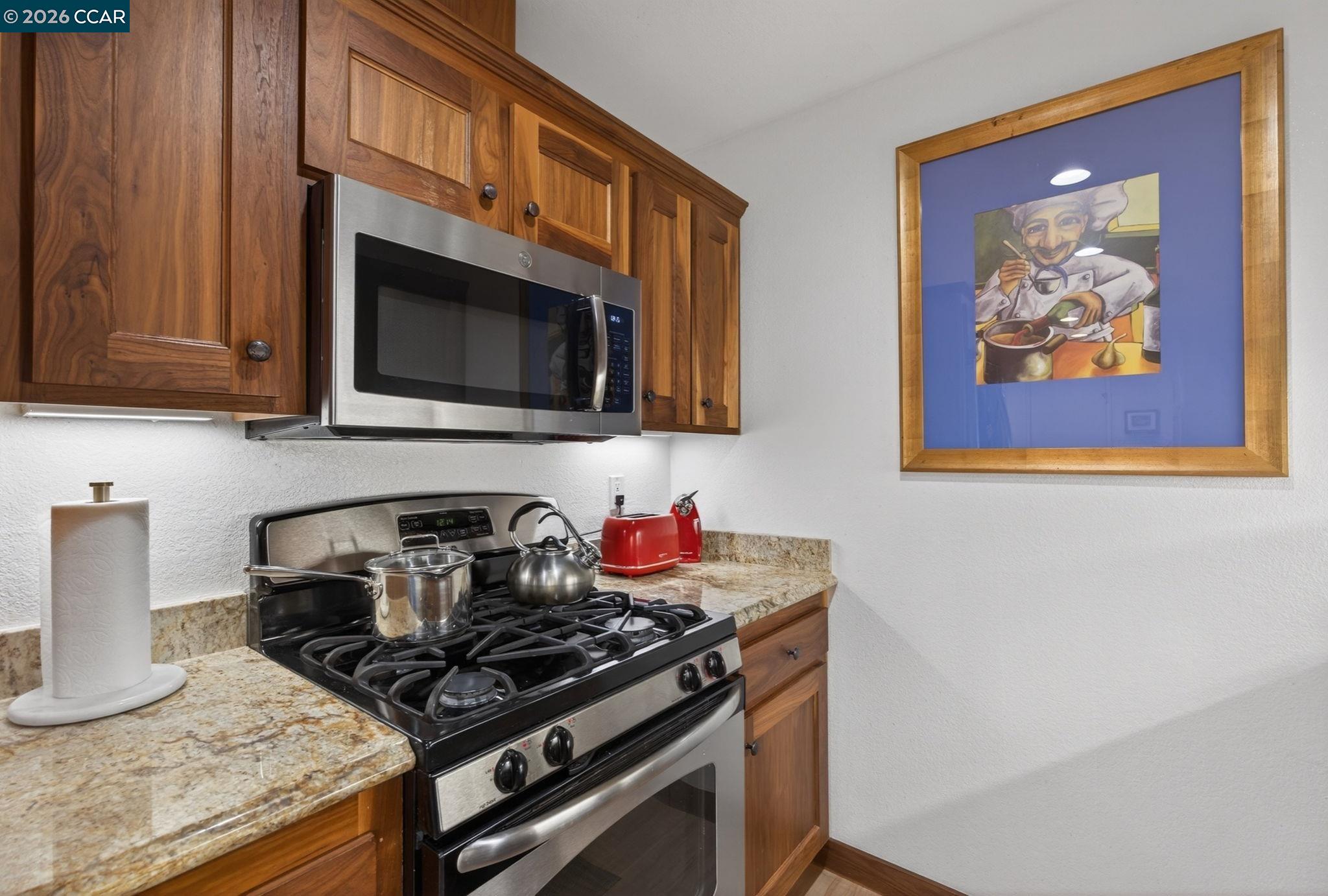 Photo #8: 41129978 Listing: Photo #8