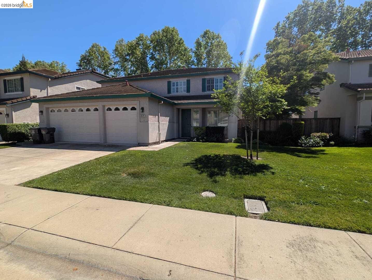 Detail Gallery Image 1 of 22 For 6529 Brook Hollow Cir, Stockton,  CA 95219 - 5 Beds | 3/1 Baths