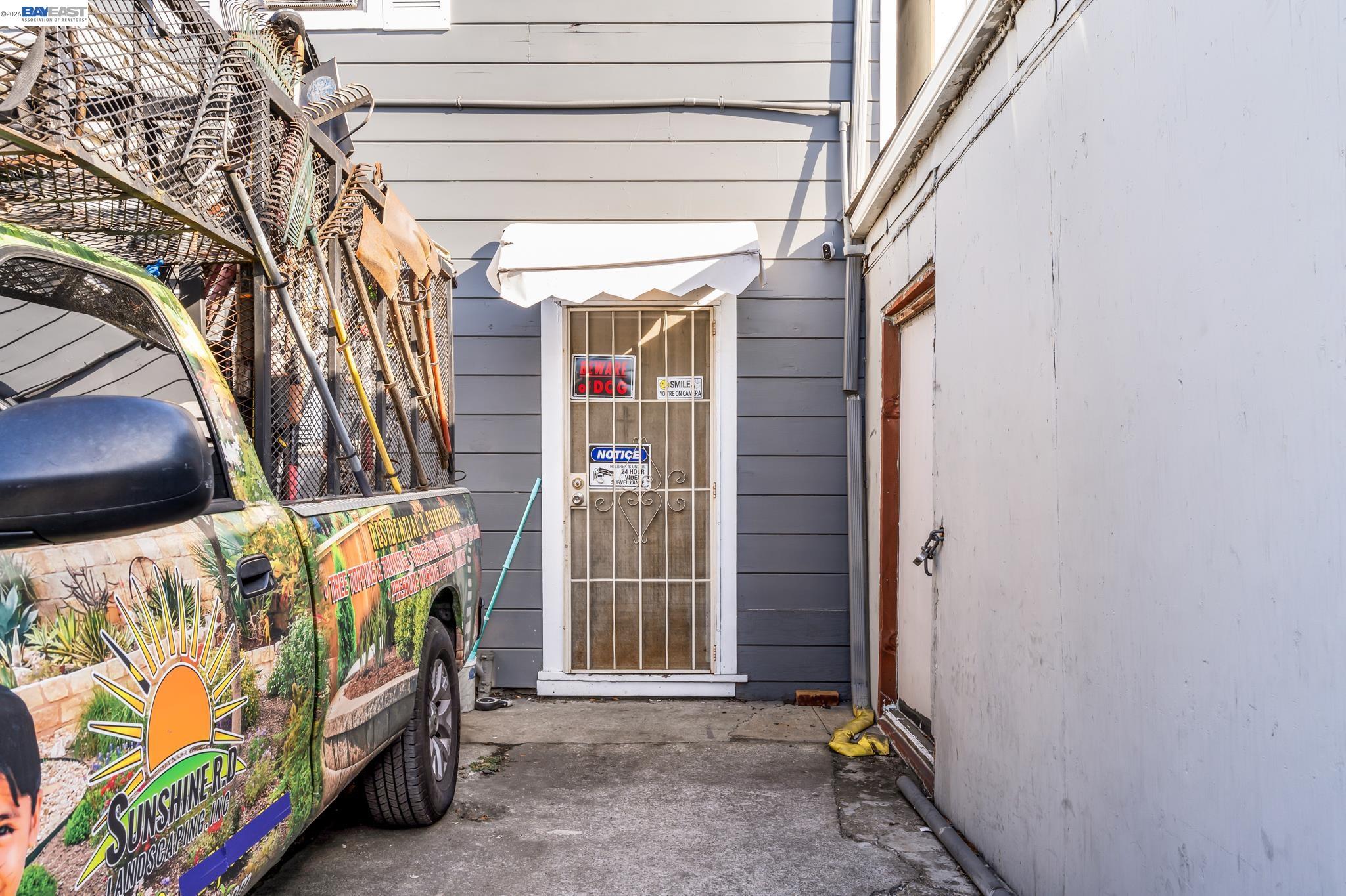 Detail Gallery Image 13 of 21 For 812 Lisbon Ave, Oakland,  CA 94601 - – Beds | – Baths