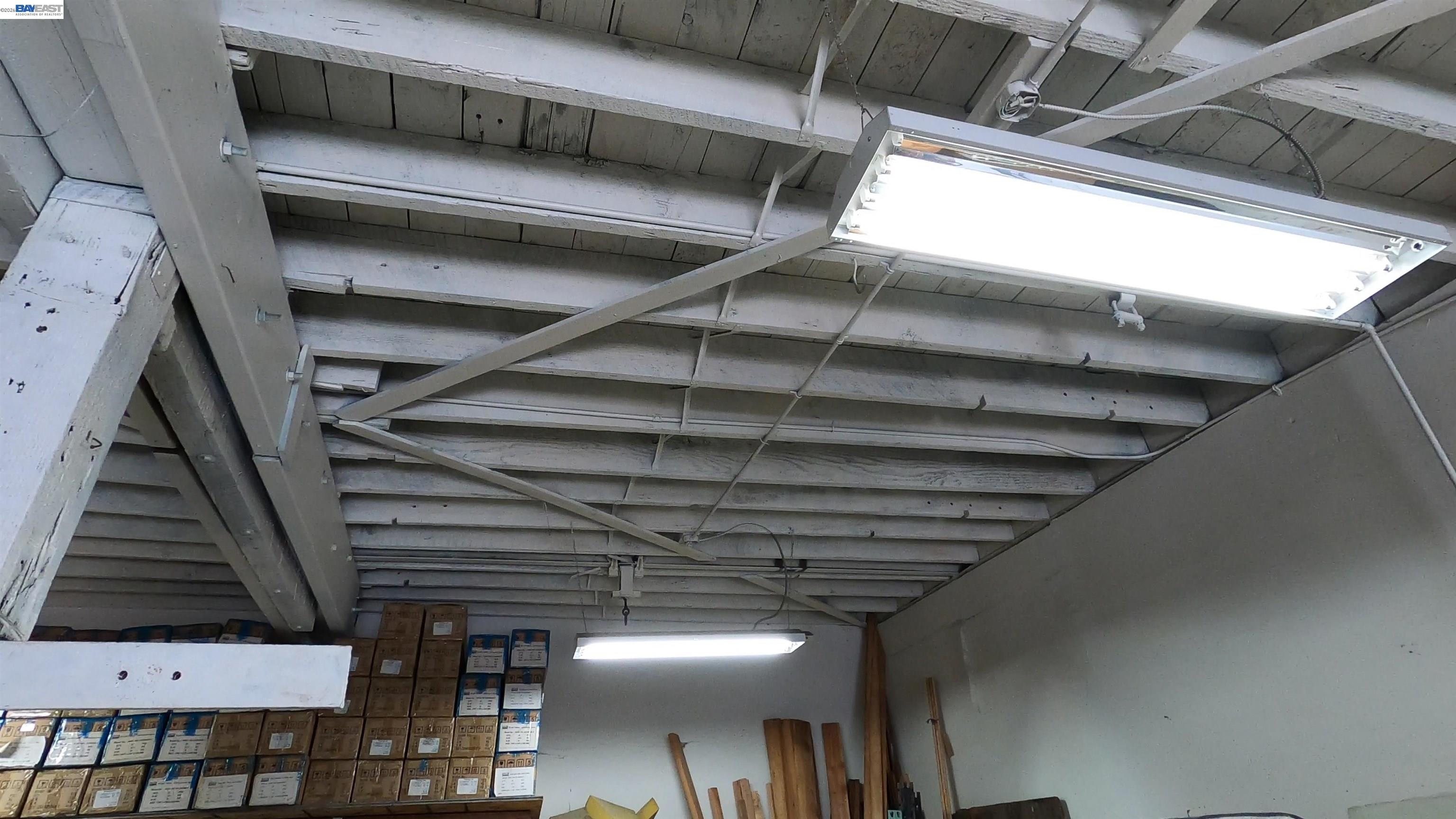 Detail Gallery Image 5 of 21 For 812 Lisbon Ave, Oakland,  CA 94601 - – Beds | – Baths