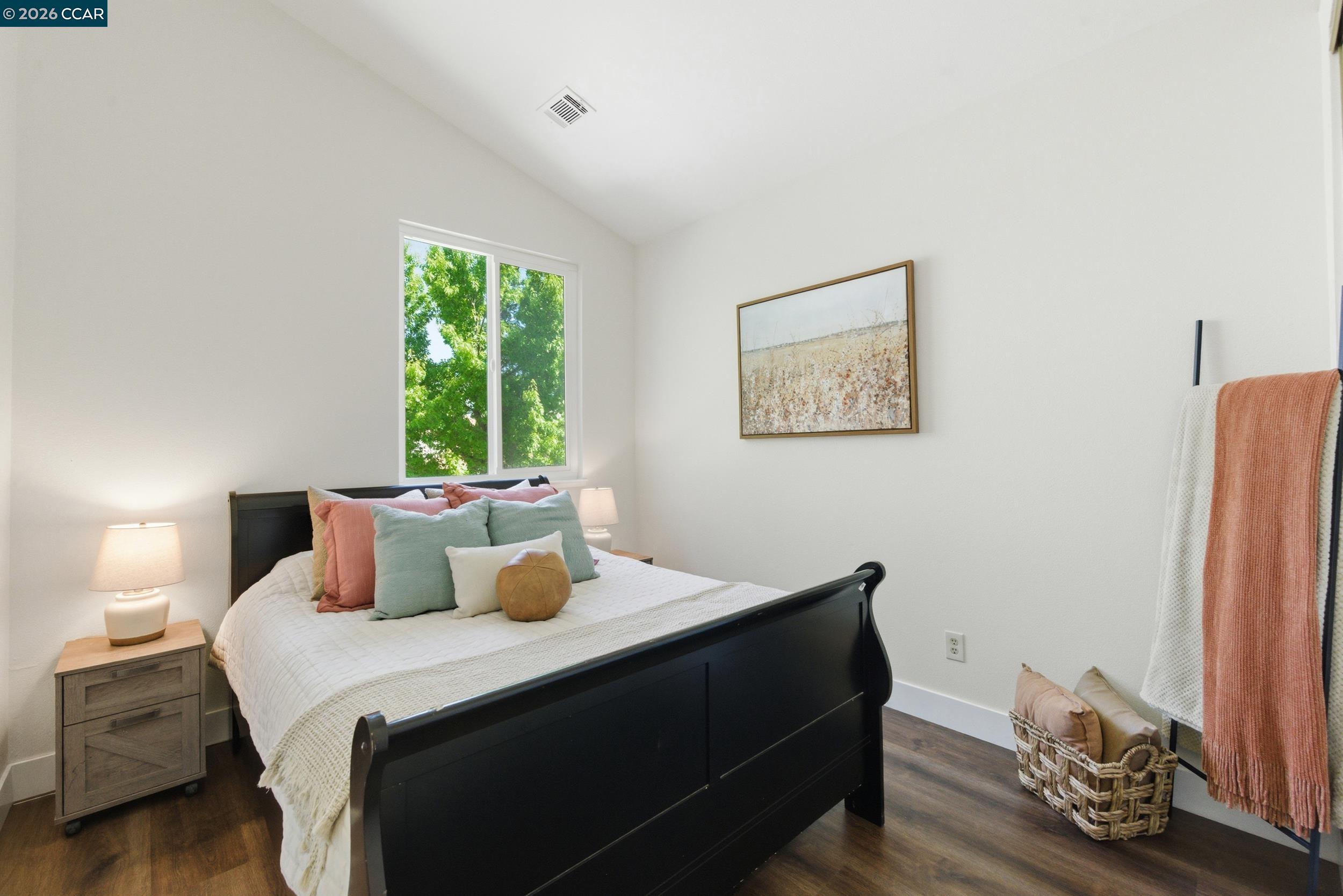 Detail Gallery Image 19 of 43 For 1980 Harvest Landing Court, Tracy,  CA 95376 - 3 Beds | 2/1 Baths