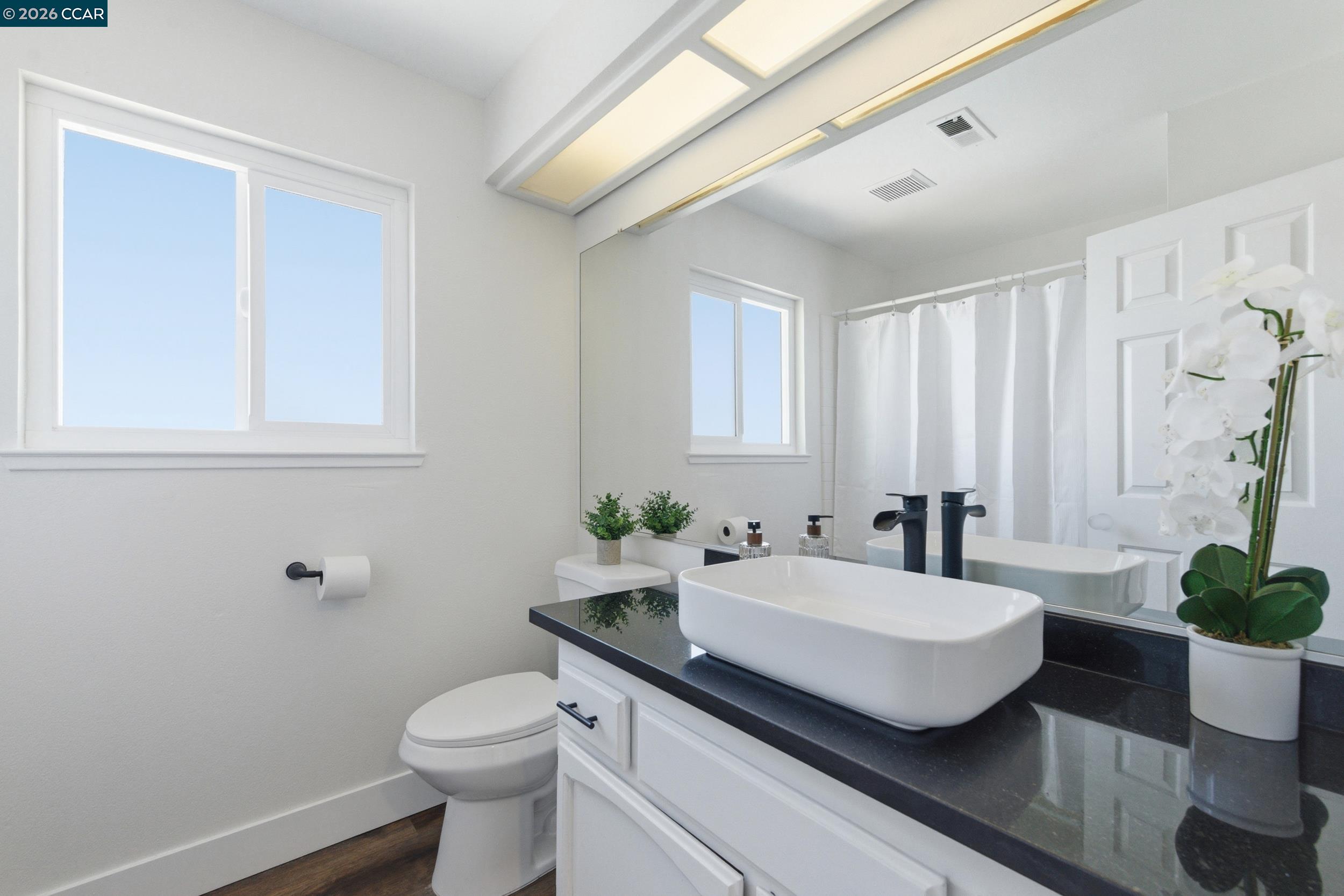 Detail Gallery Image 20 of 43 For 1980 Harvest Landing Court, Tracy,  CA 95376 - 3 Beds | 2/1 Baths