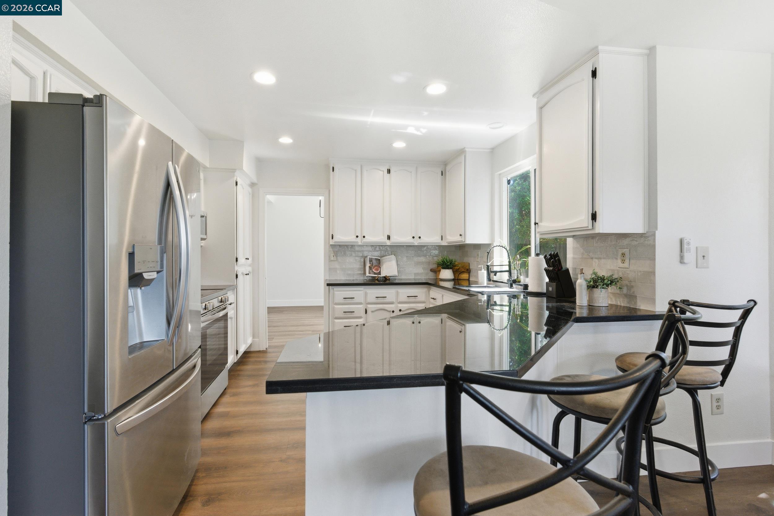 Detail Gallery Image 4 of 43 For 1980 Harvest Landing Court, Tracy,  CA 95376 - 3 Beds | 2/1 Baths