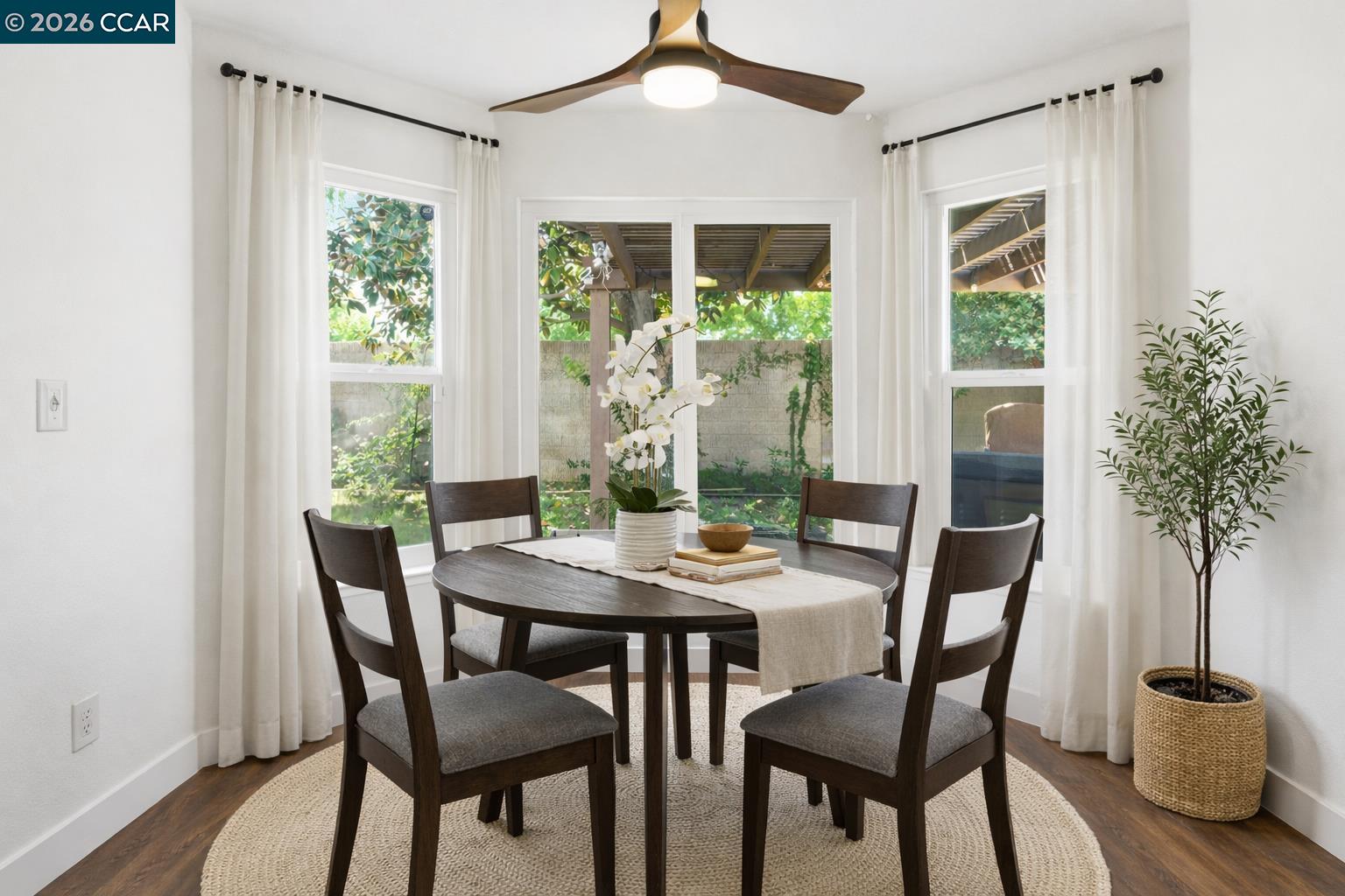 Detail Gallery Image 8 of 43 For 1980 Harvest Landing Court, Tracy,  CA 95376 - 3 Beds | 2/1 Baths