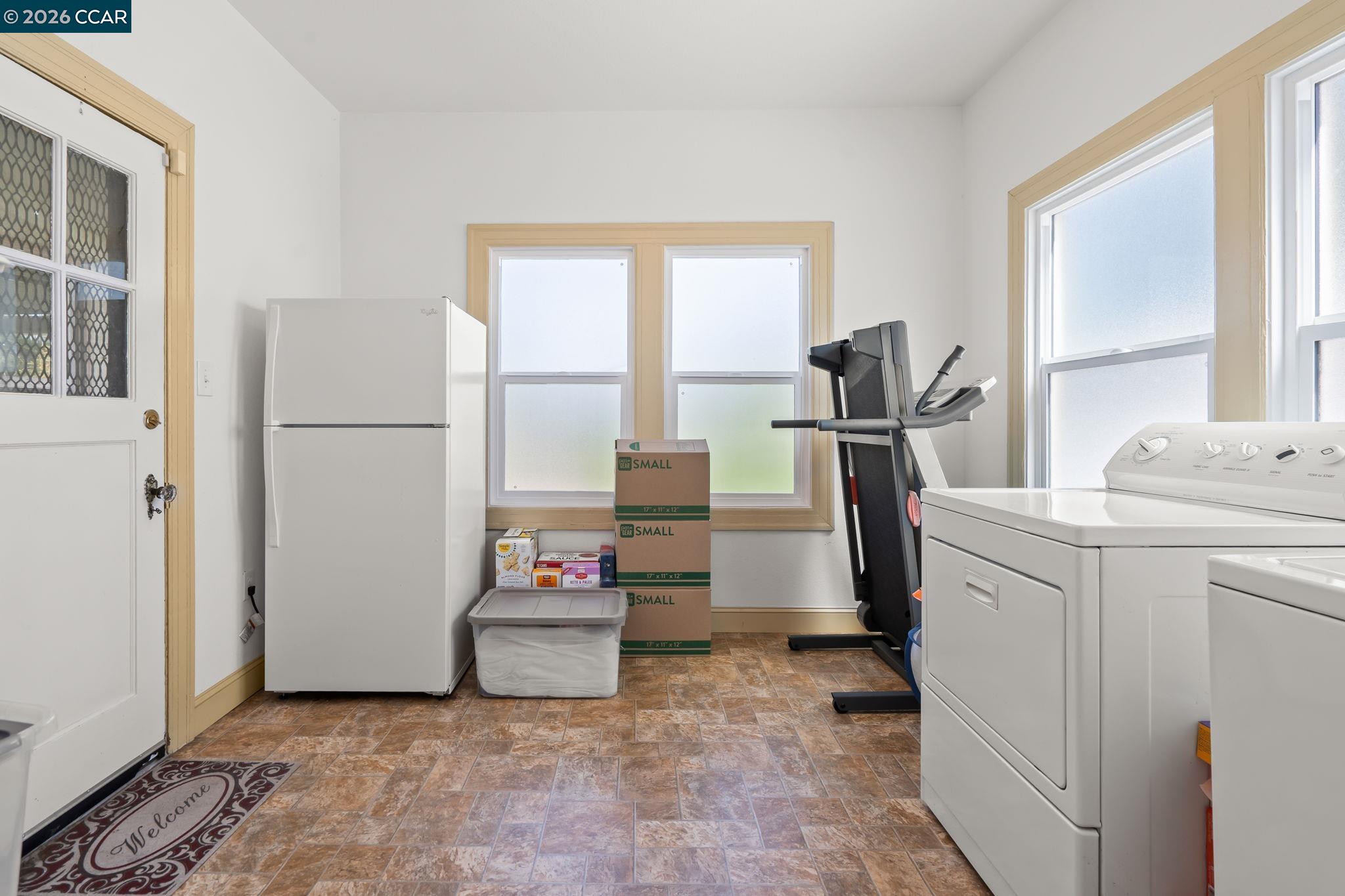 Detail Gallery Image 27 of 31 For 272 W 10th St, Pittsburg,  CA 94565 - 3 Beds | 1 Baths