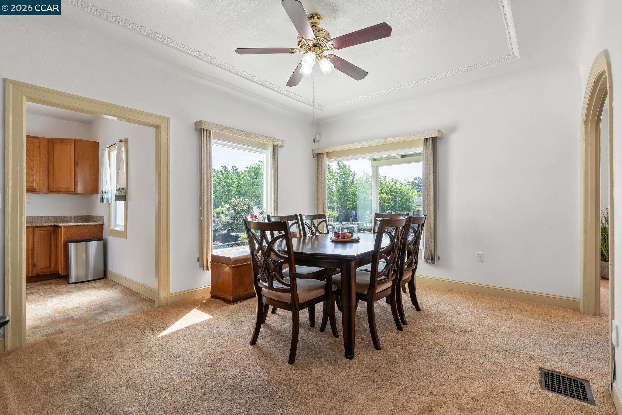 Detail Gallery Image 10 of 31 For 272 W 10th St, Pittsburg,  CA 94565 - 3 Beds | 1 Baths