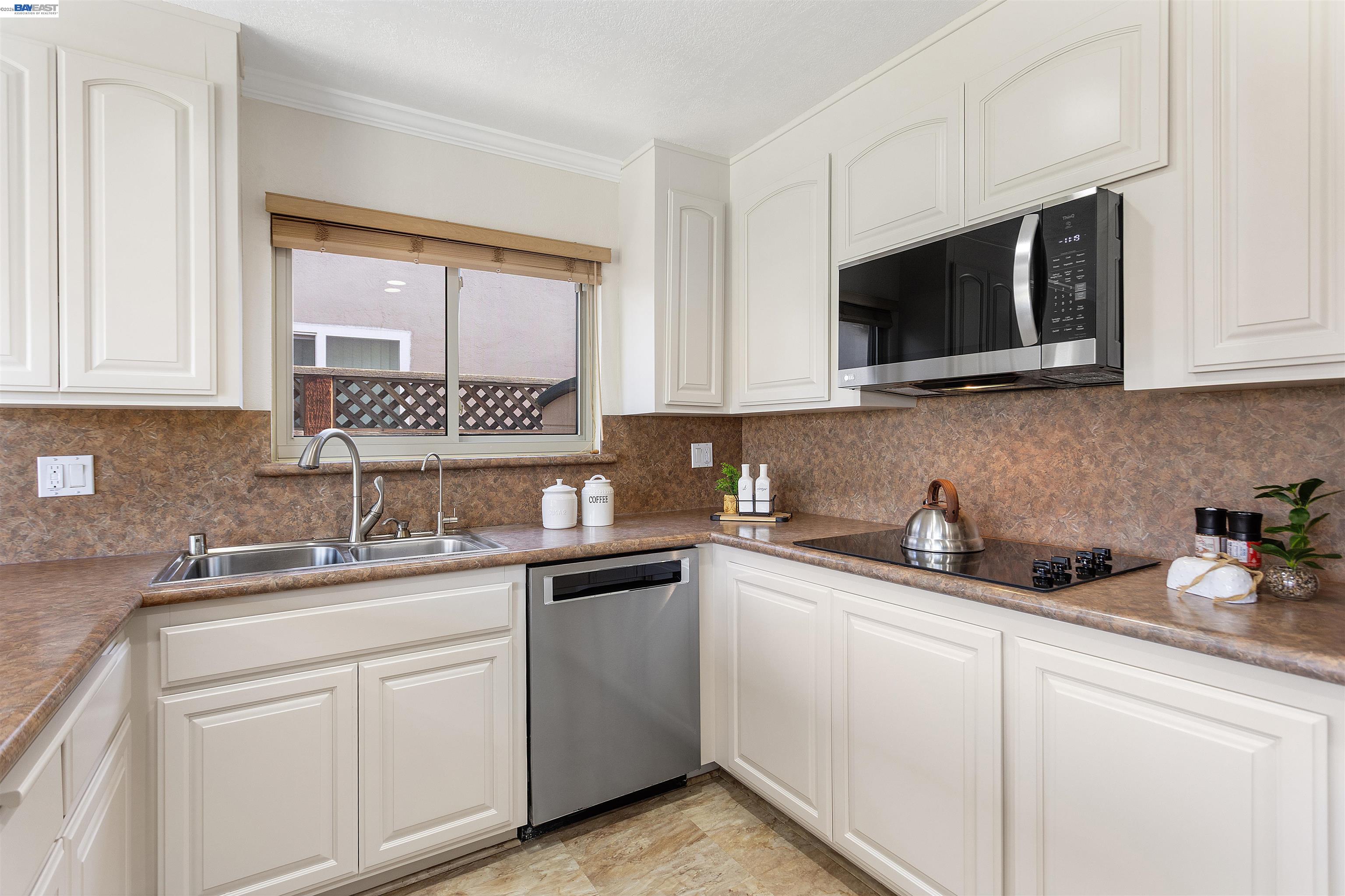 Detail Gallery Image 18 of 43 For 3179 Mackenzie Pl, Fremont,  CA 94536 - 3 Beds | 2 Baths