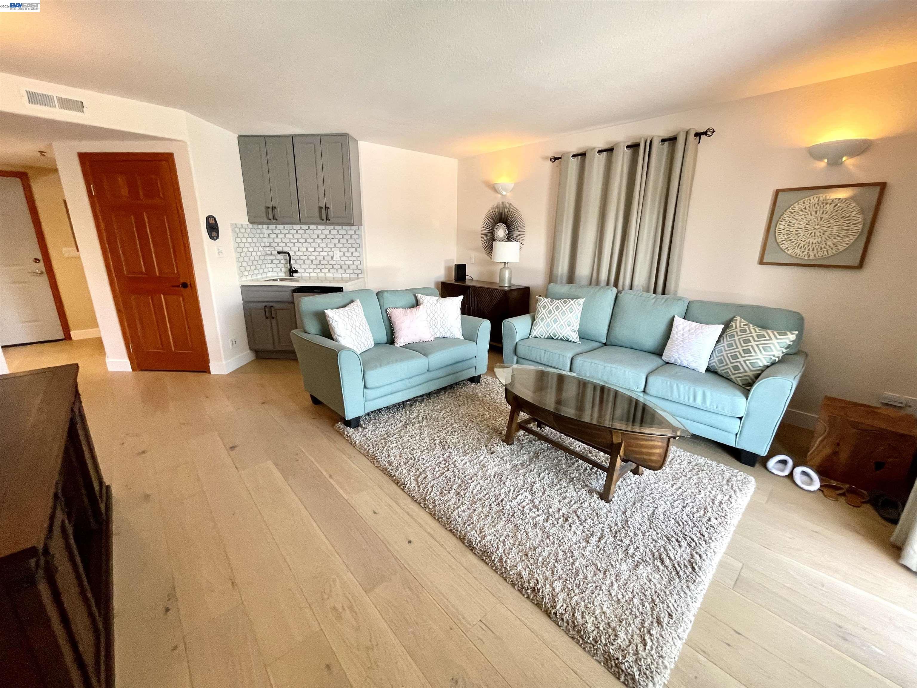 Detail Gallery Image 8 of 16 For 668 Keys Blvd., Clearlake Oaks,  CA 95423 - 3 Beds | 2 Baths