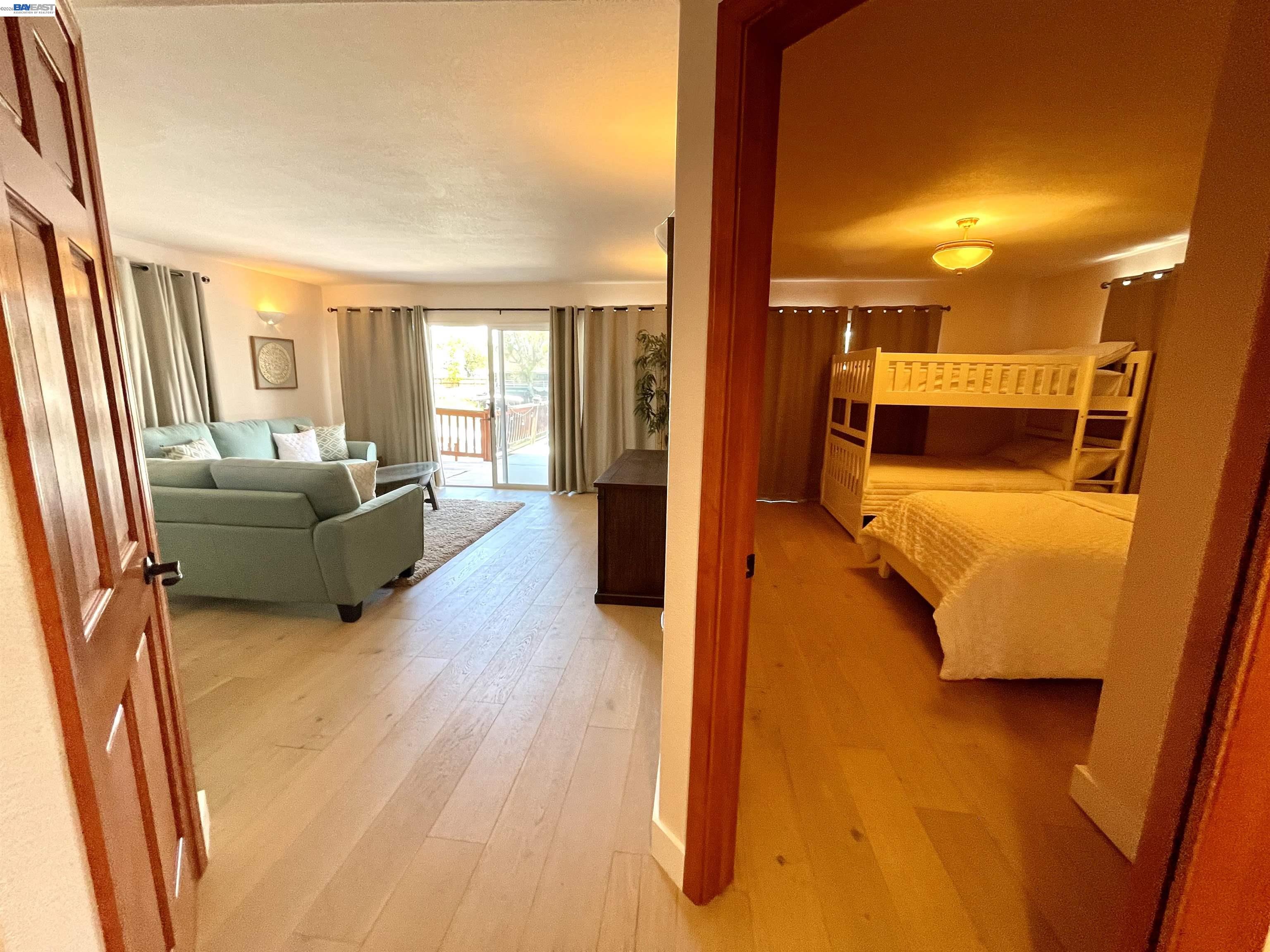 Detail Gallery Image 9 of 16 For 668 Keys Blvd., Clearlake Oaks,  CA 95423 - 3 Beds | 2 Baths