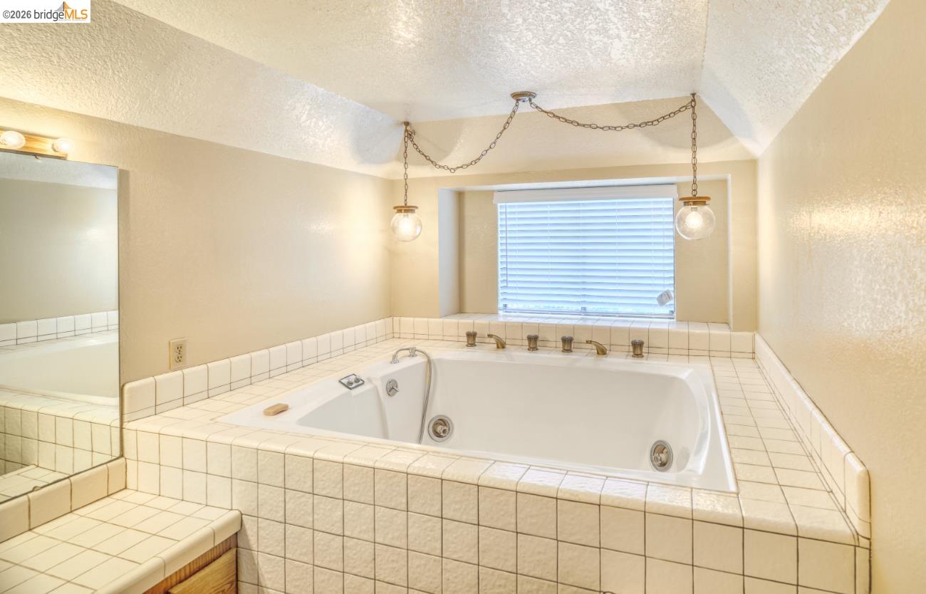 Detail Gallery Image 15 of 20 For 12689 Mount Jefferson, Groveland,  CA 95321-9356 - 3 Beds | 2 Baths