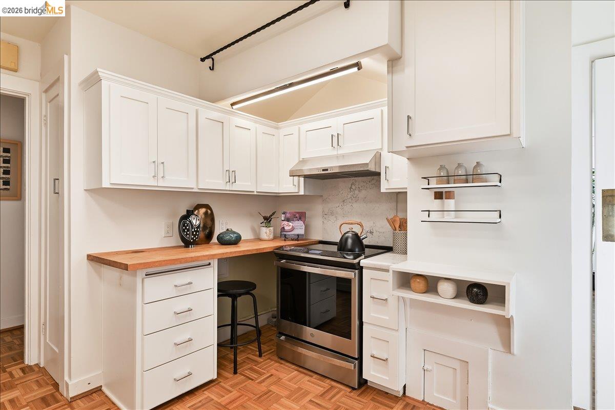 35 Ross Cir, Oakland, CA, 94618