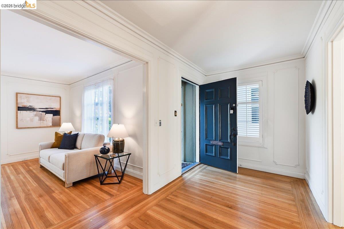 35 Ross Cir, Oakland, CA, 94618