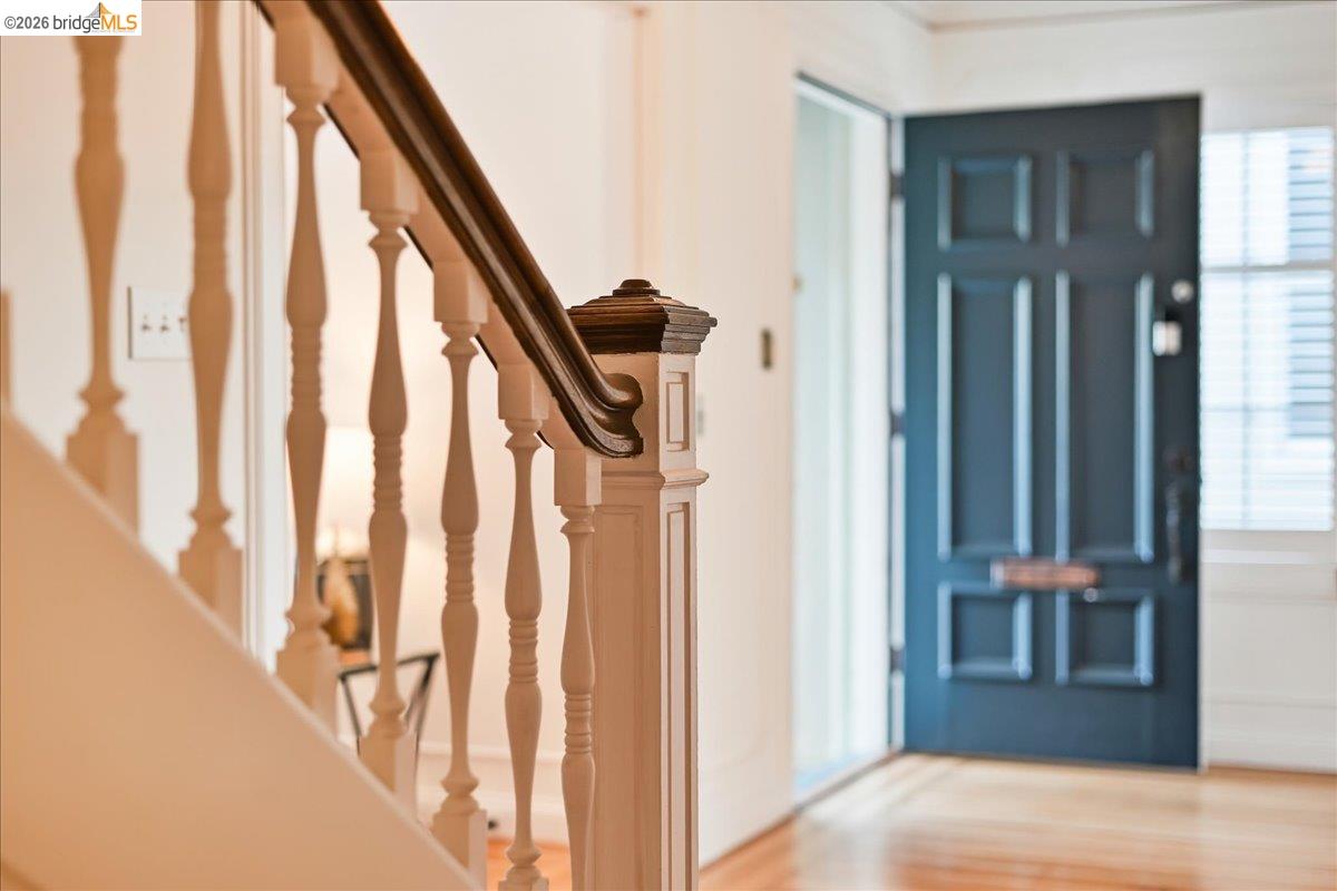 35 Ross Cir, Oakland, CA, 94618