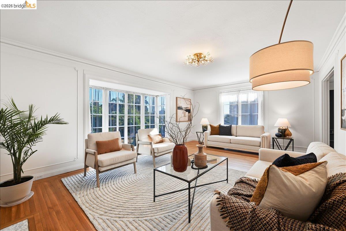 35 Ross Cir, Oakland, CA, 94618