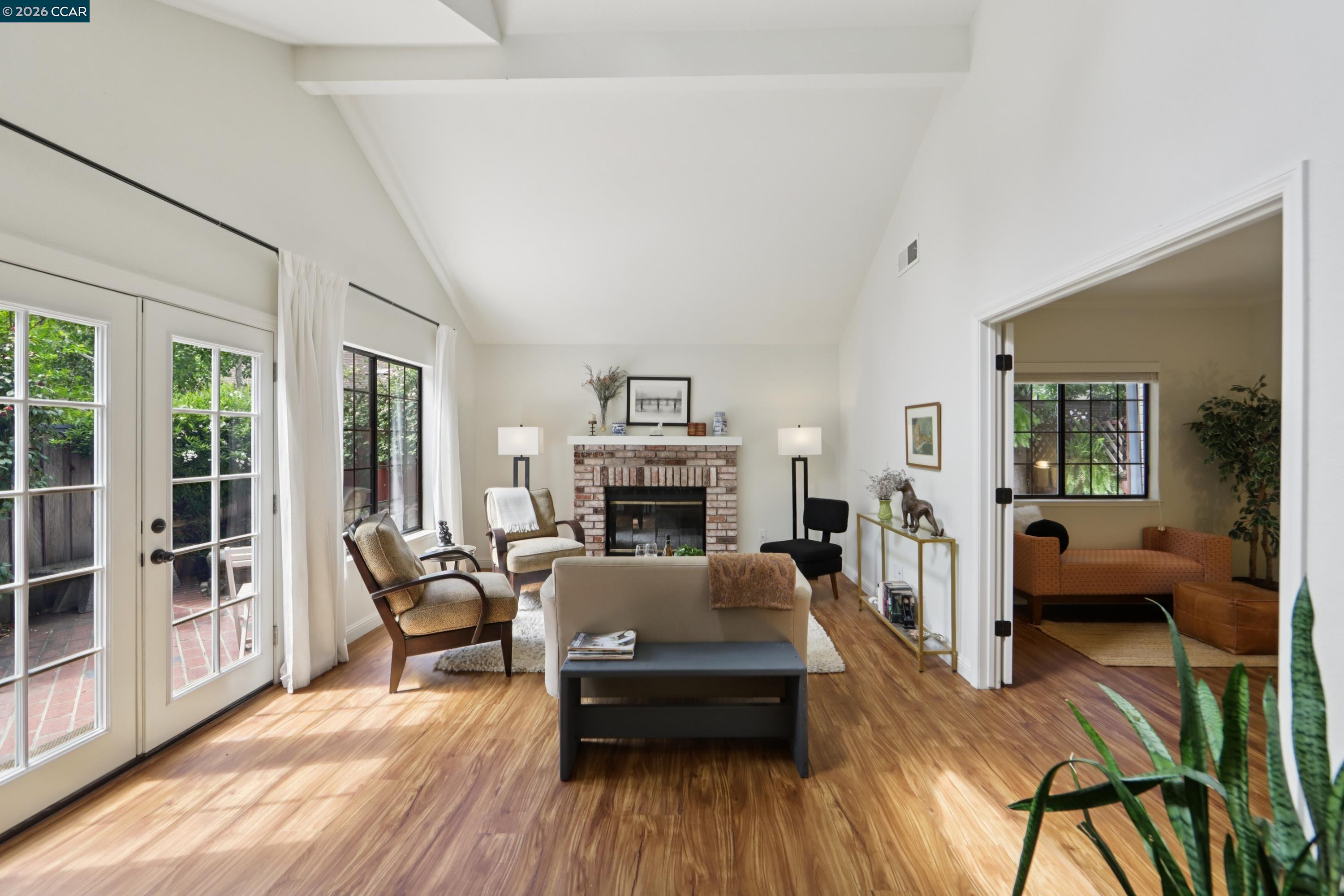 Detail Gallery Image 4 of 37 For 1164 Tiffany Ln, Pleasanton,  CA 94566 - 3 Beds | 2/1 Baths