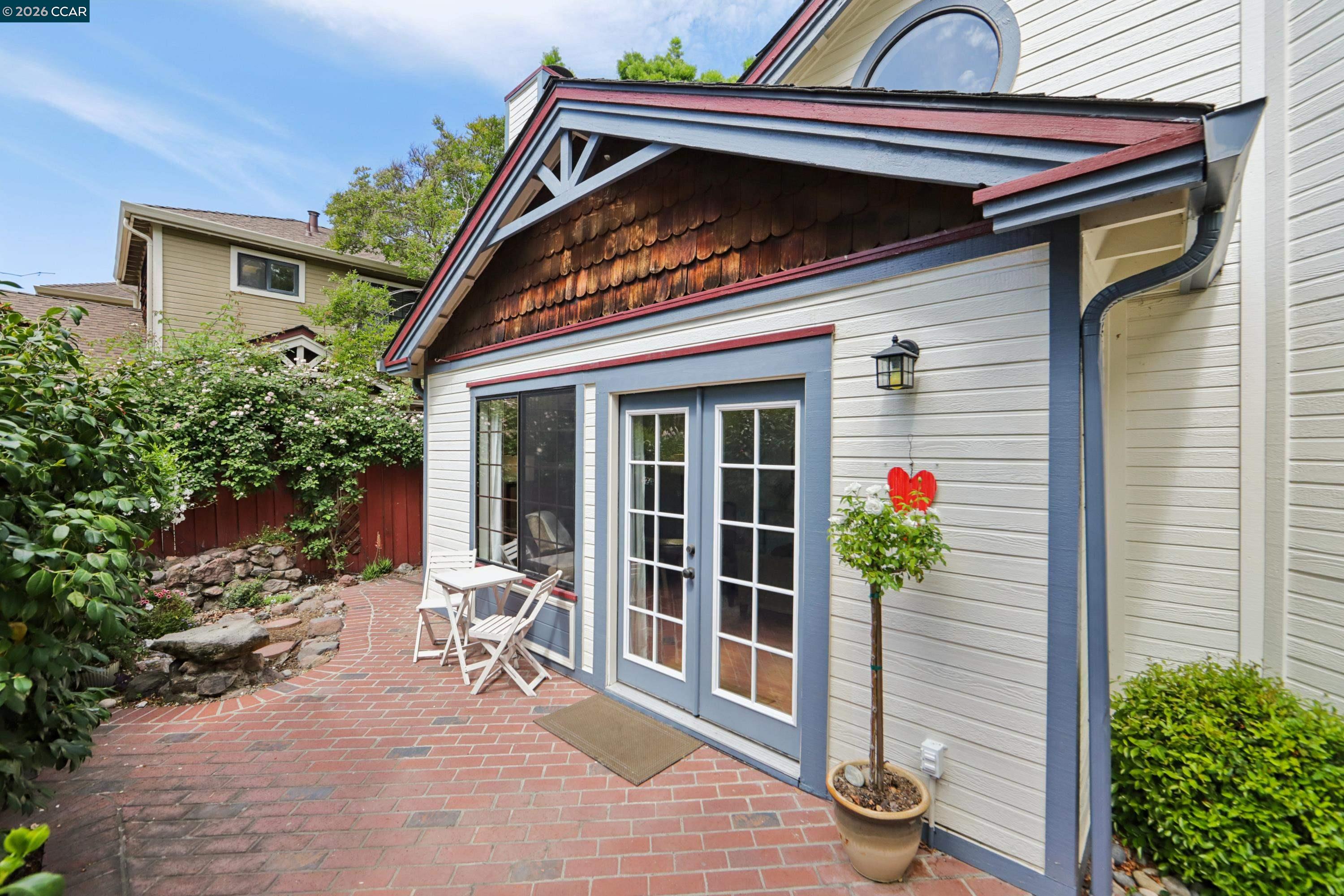 Detail Gallery Image 31 of 37 For 1164 Tiffany Ln, Pleasanton,  CA 94566 - 3 Beds | 2/1 Baths