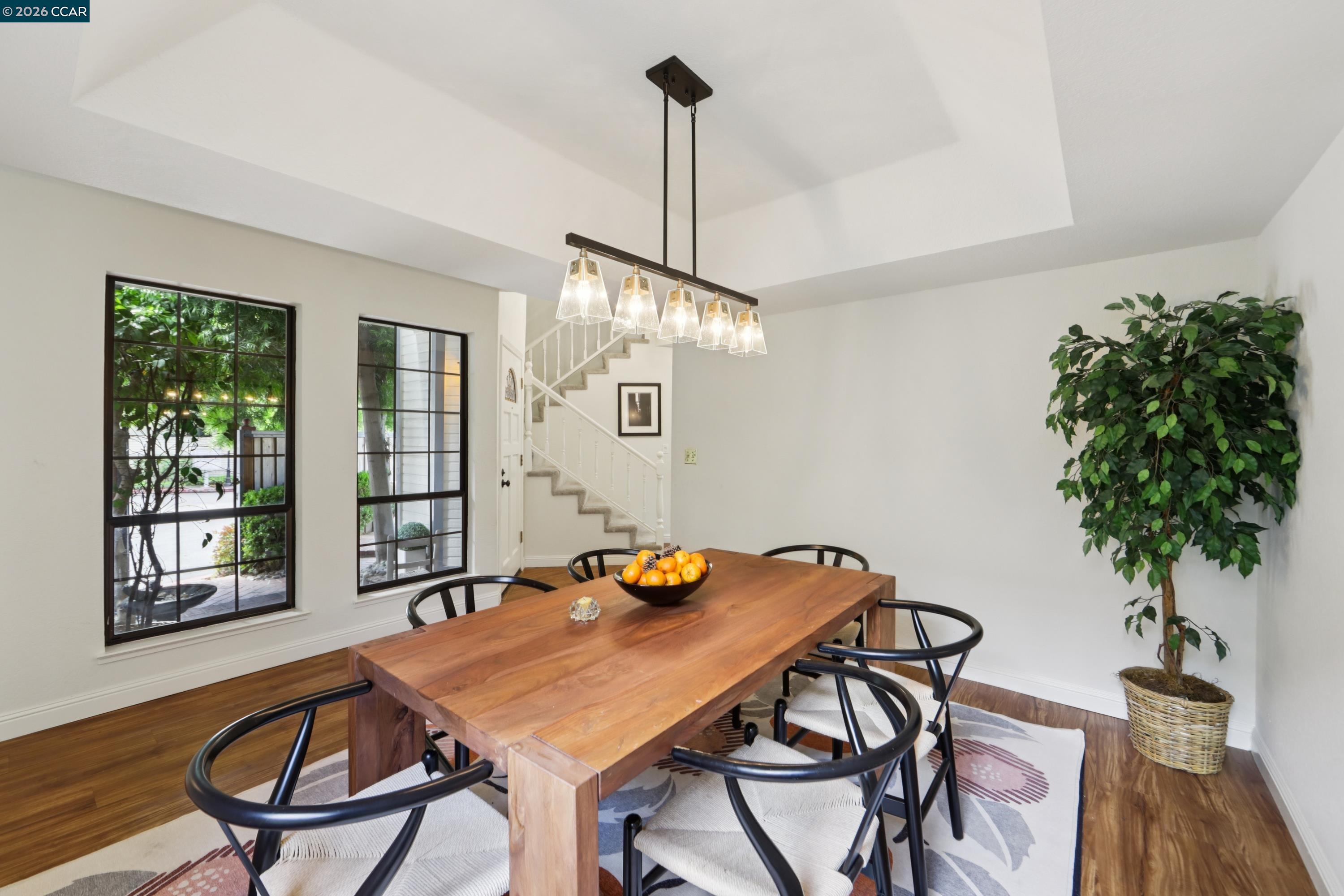 Detail Gallery Image 9 of 37 For 1164 Tiffany Ln, Pleasanton,  CA 94566 - 3 Beds | 2/1 Baths