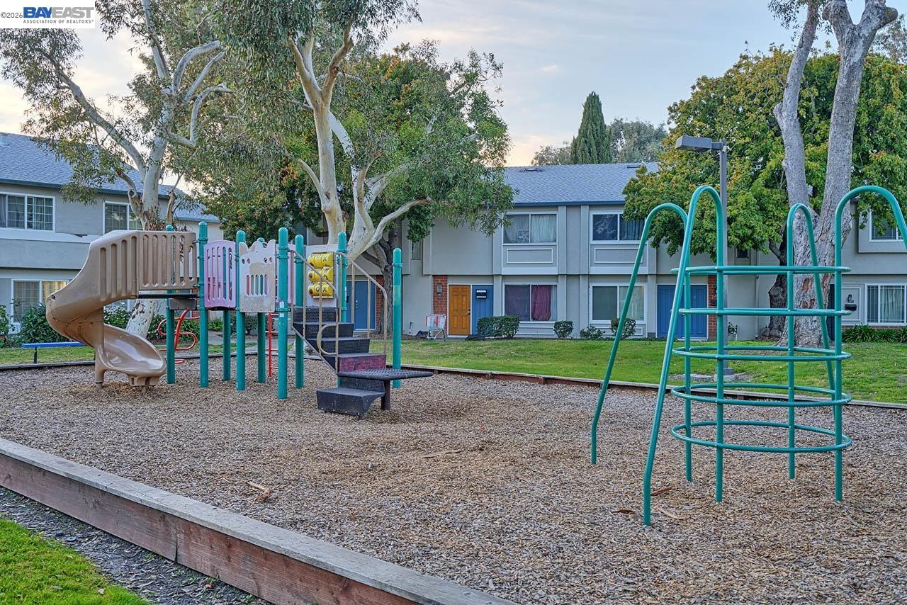 Detail Gallery Image 34 of 39 For 4291 Polaris Ave, Union City,  CA 94587 - 4 Beds | 2/1 Baths