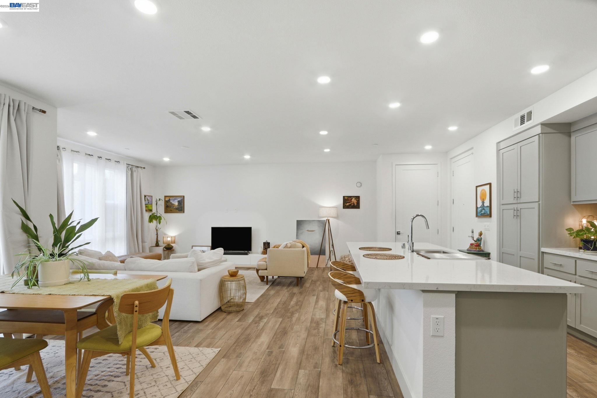 Photo #17: 41130032 Listing: Photo #17