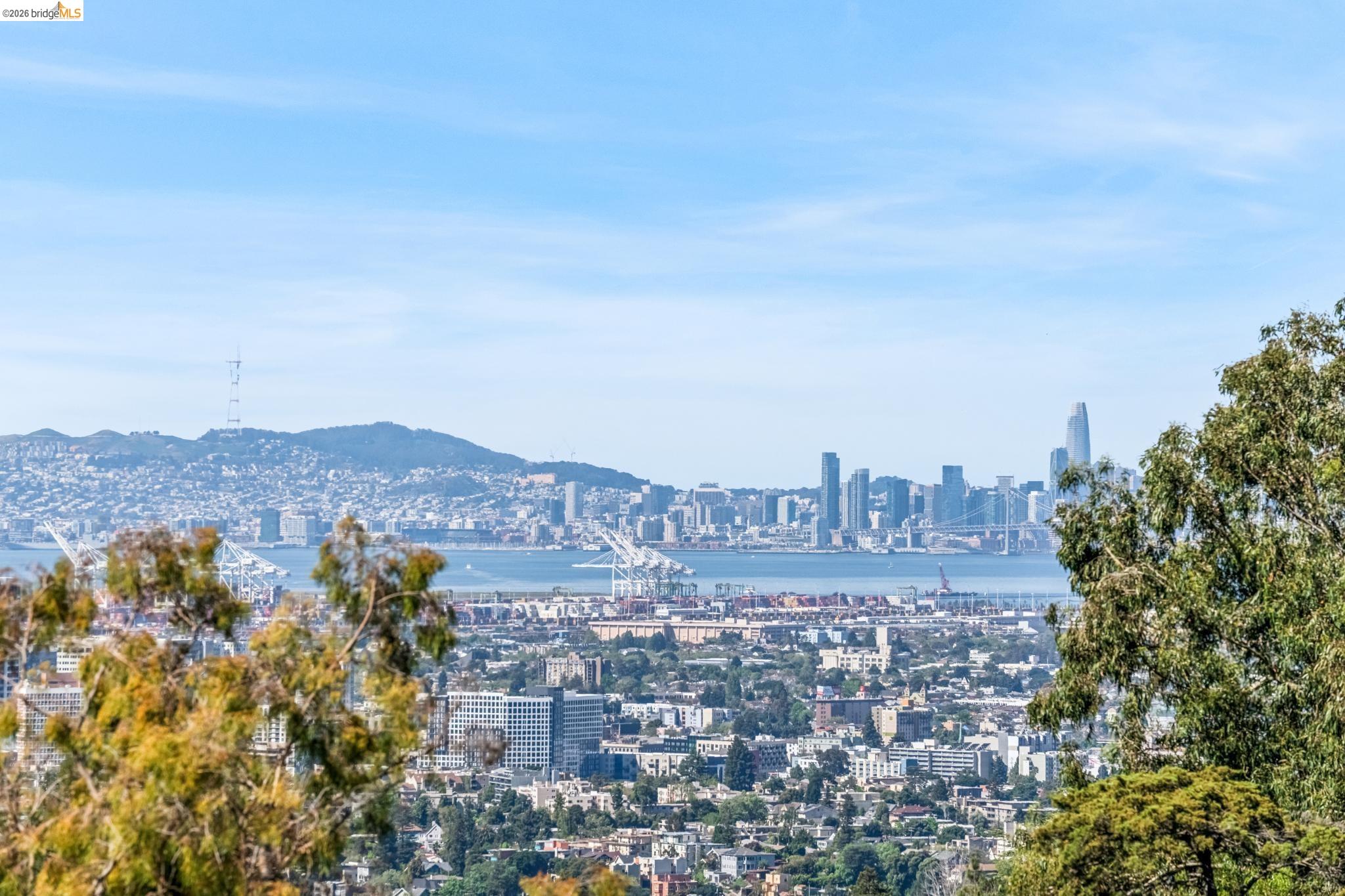 Detail Gallery Image 3 of 60 For 6277 Wood Dr, Oakland,  CA 94611 - 5 Beds | 5/2 Baths