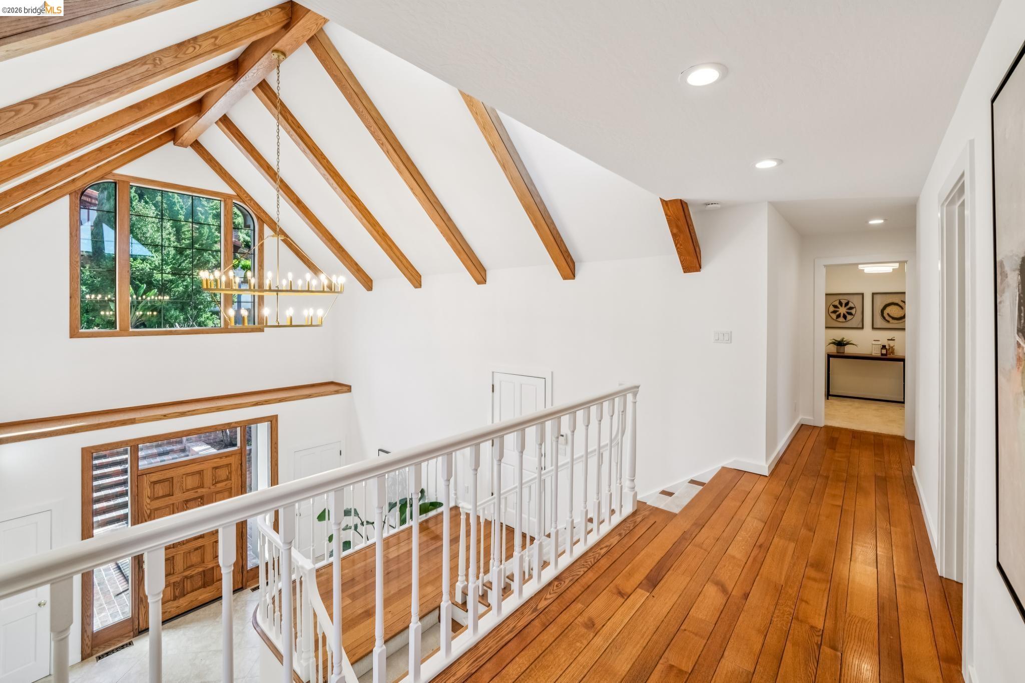 Detail Gallery Image 28 of 60 For 6277 Wood Dr, Oakland,  CA 94611 - 5 Beds | 5/2 Baths