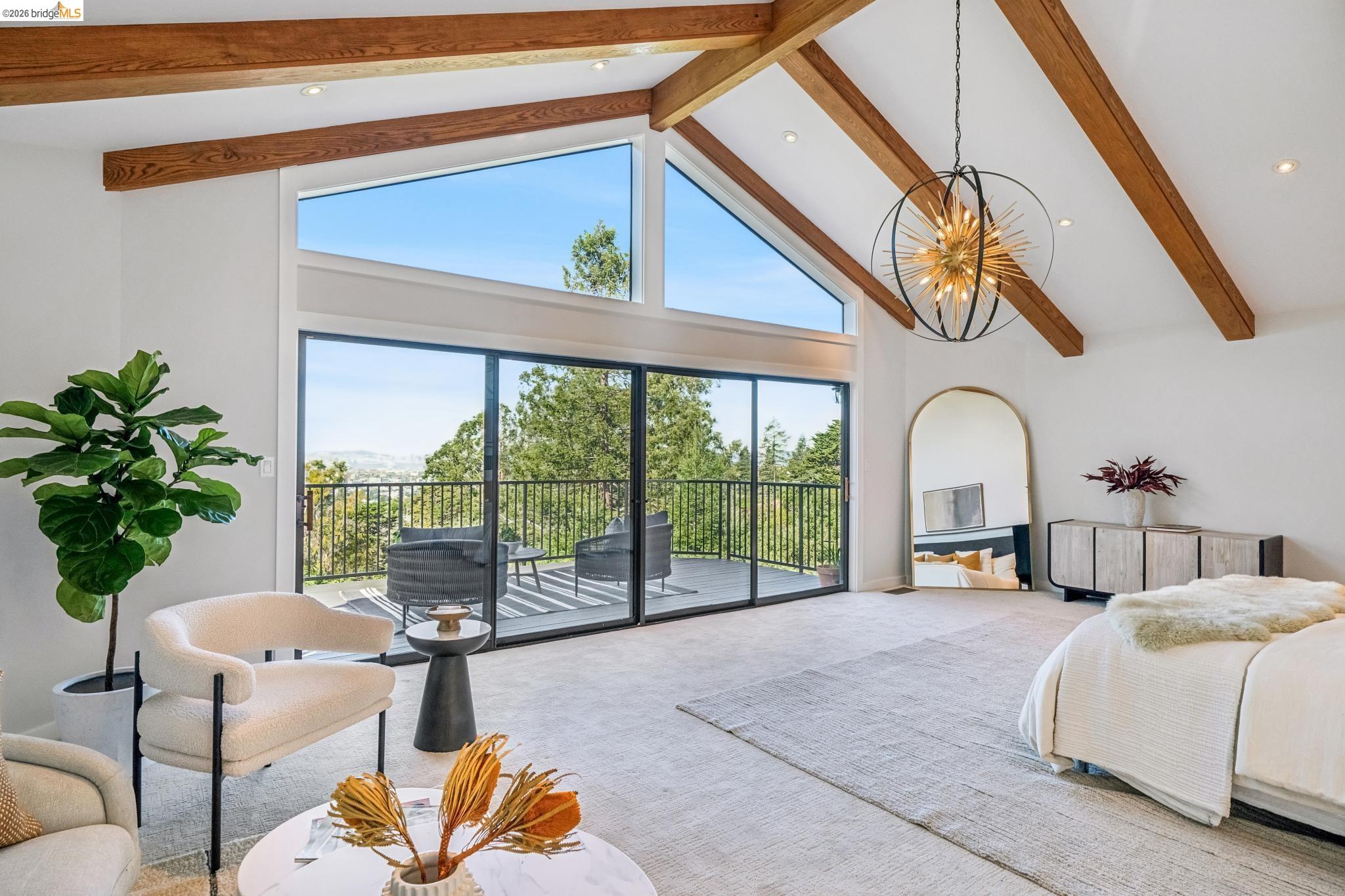 Detail Gallery Image 30 of 60 For 6277 Wood Dr, Oakland,  CA 94611 - 5 Beds | 5/2 Baths