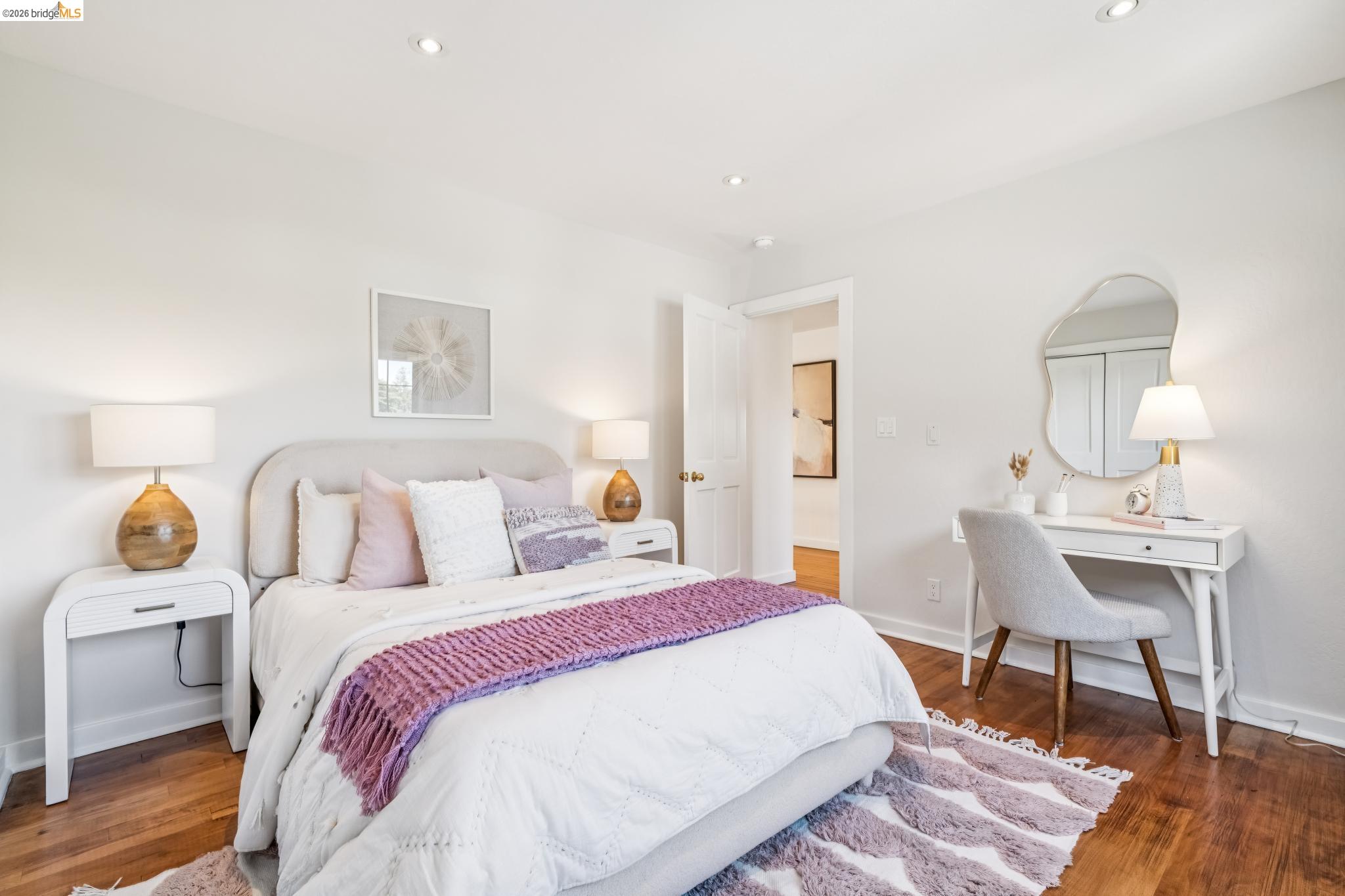 Detail Gallery Image 41 of 60 For 6277 Wood Dr, Oakland,  CA 94611 - 5 Beds | 5/2 Baths