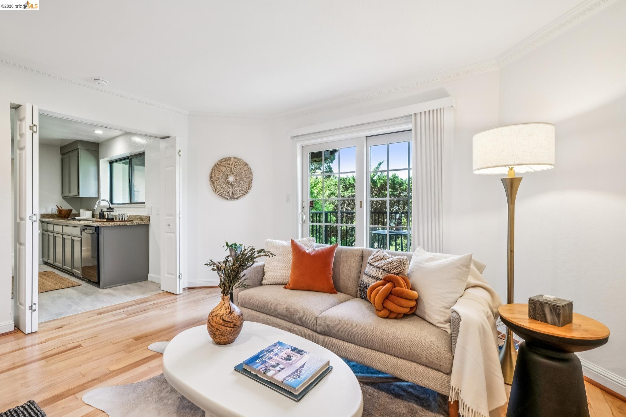 Detail Gallery Image 46 of 60 For 6277 Wood Dr, Oakland,  CA 94611 - 5 Beds | 5/2 Baths