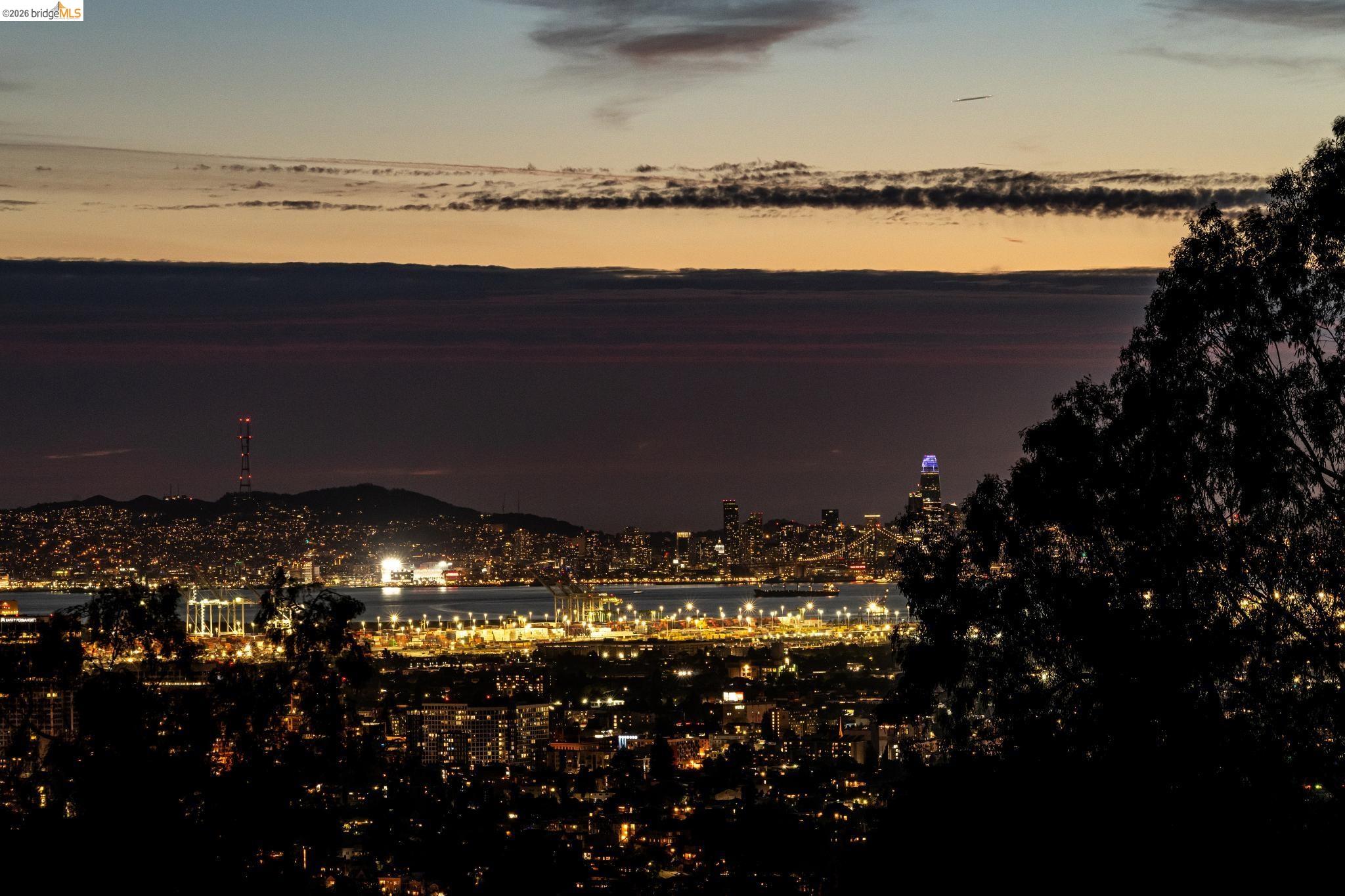 Detail Gallery Image 59 of 60 For 6277 Wood Dr, Oakland,  CA 94611 - 5 Beds | 5/2 Baths