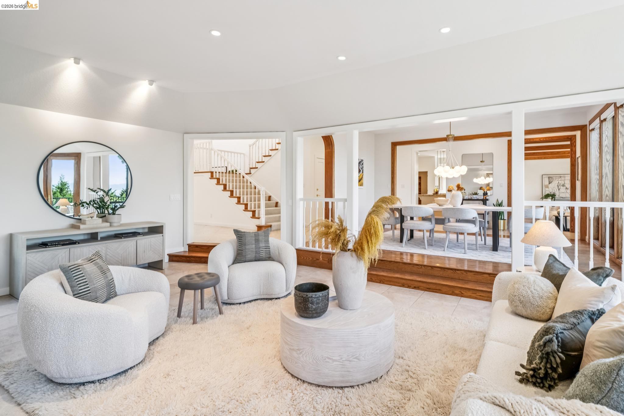 Detail Gallery Image 7 of 60 For 6277 Wood Dr, Oakland,  CA 94611 - 5 Beds | 5/2 Baths