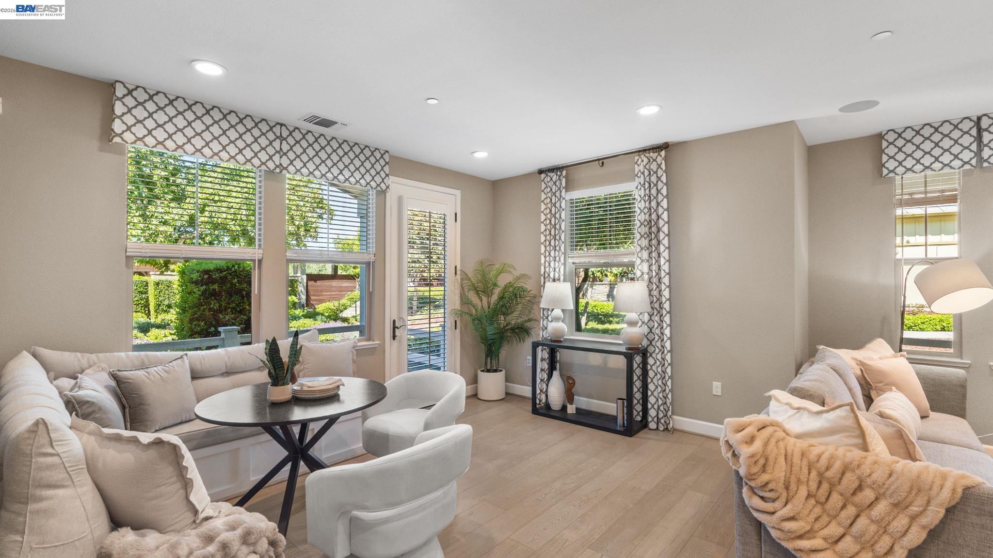 Photo #4: 41130040 Listing: Photo #4