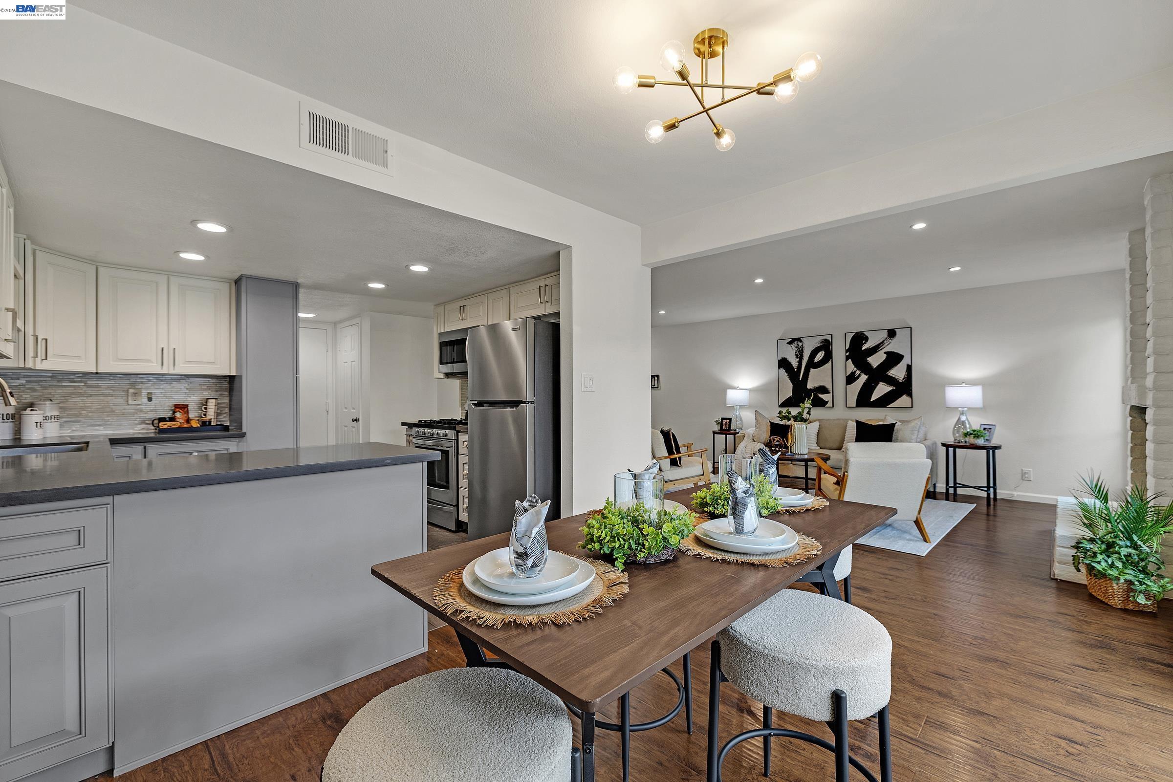 Photo #8: 41130045 Listing: Photo #8