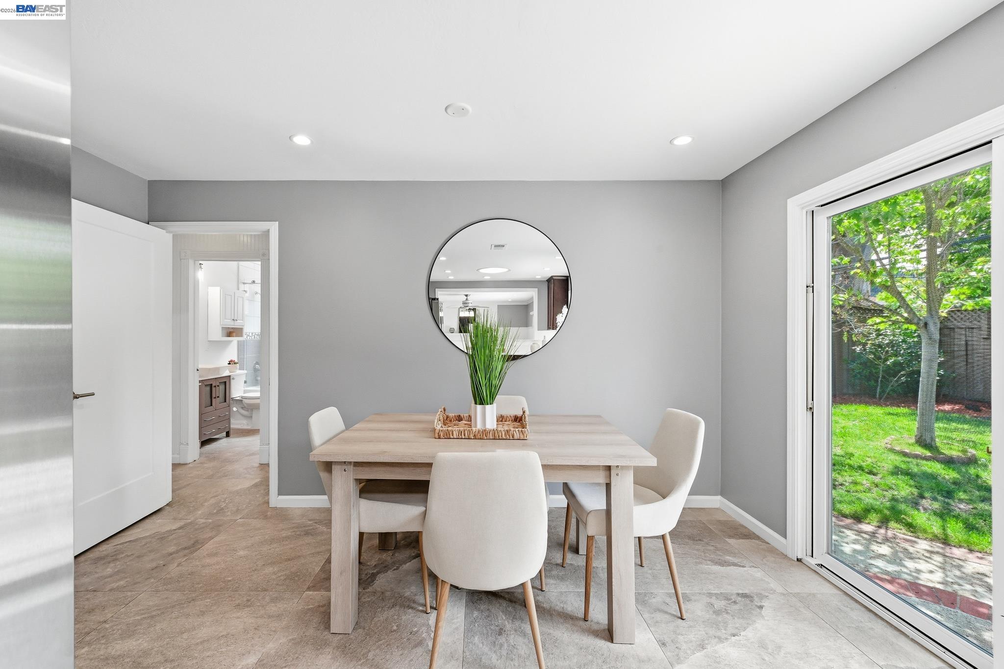 Detail Gallery Image 17 of 57 For 5673 Drysdale Dr, San Jose,  CA 95124 - 3 Beds | 2 Baths