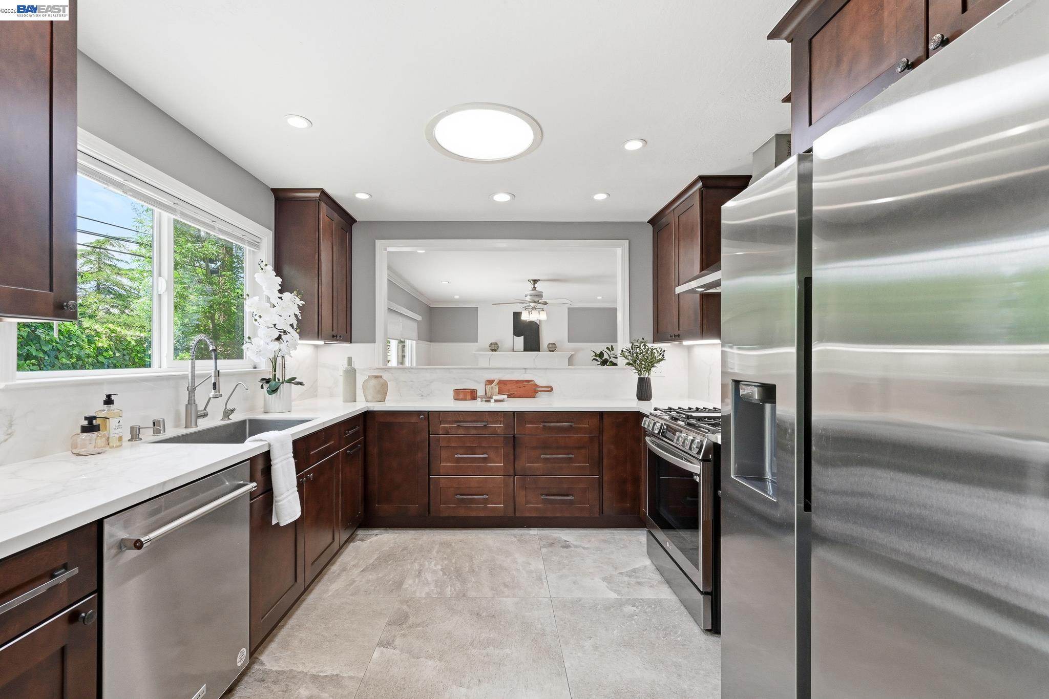 Detail Gallery Image 19 of 57 For 5673 Drysdale Dr, San Jose,  CA 95124 - 3 Beds | 2 Baths