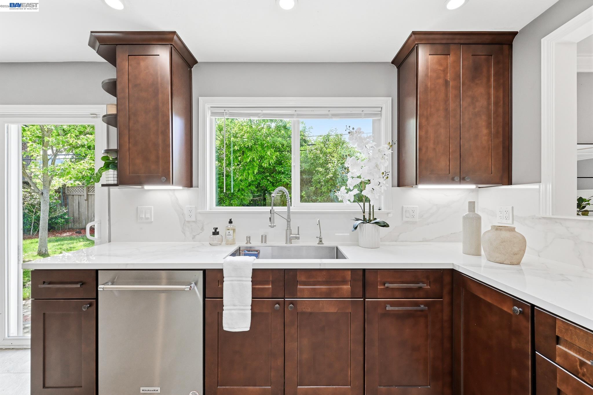 Detail Gallery Image 22 of 57 For 5673 Drysdale Dr, San Jose,  CA 95124 - 3 Beds | 2 Baths