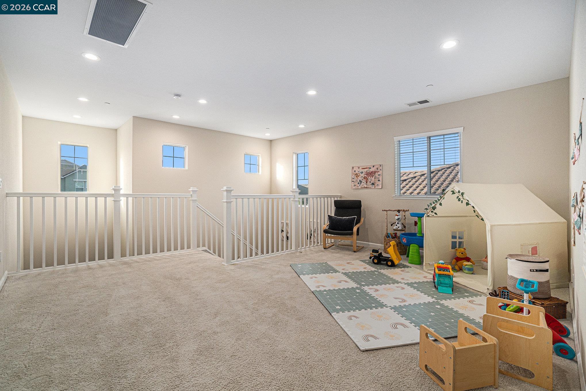 Detail Gallery Image 11 of 45 For 208 Littleton St, Oakley,  CA 94561 - 5 Beds | 4 Baths