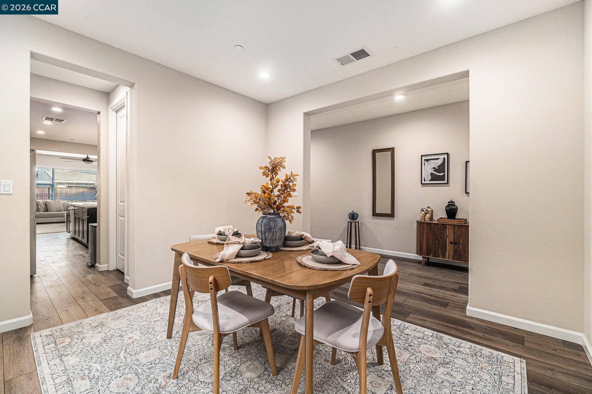 Detail Gallery Image 19 of 45 For 208 Littleton St, Oakley,  CA 94561 - 5 Beds | 4 Baths