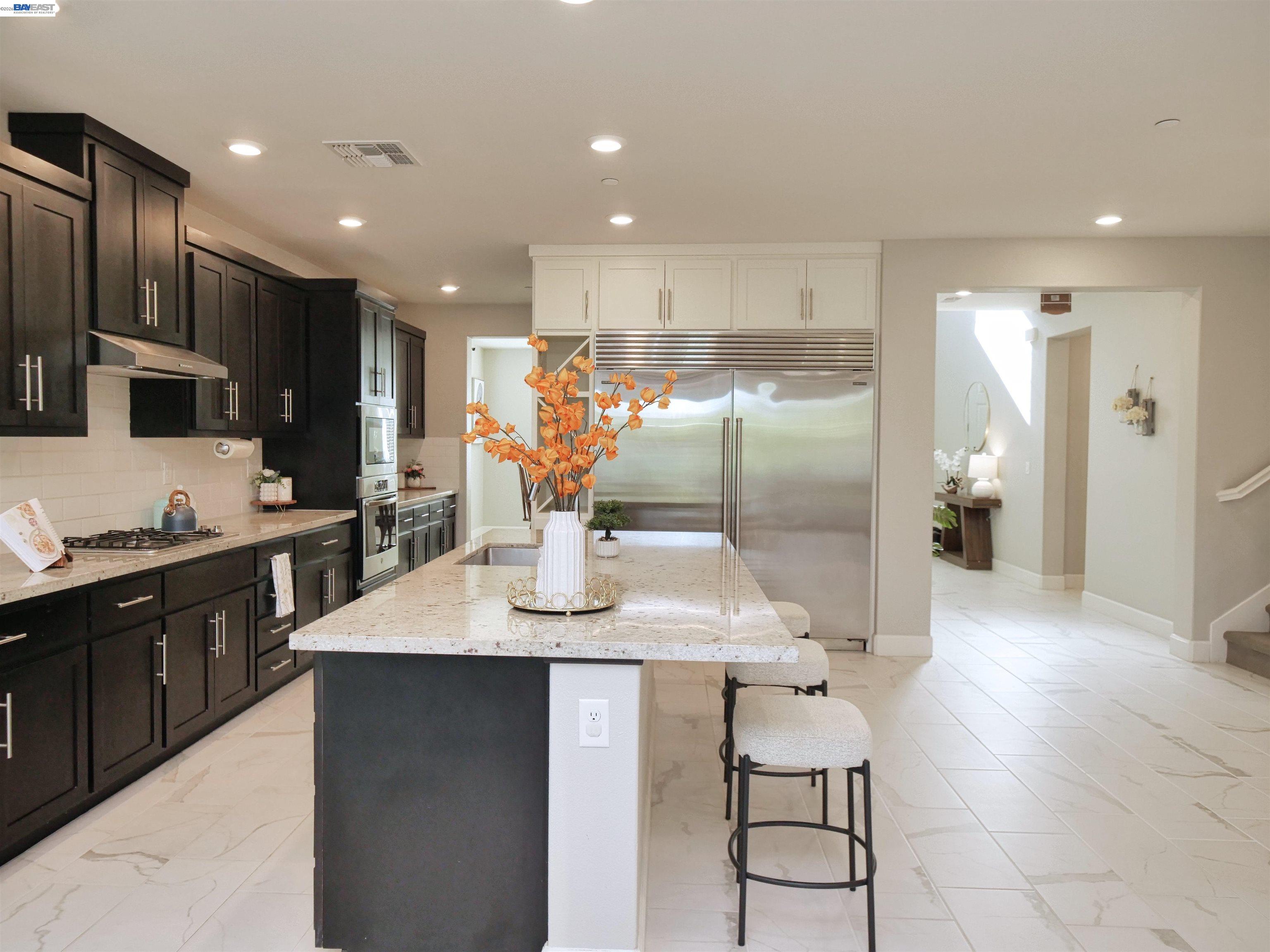 Detail Gallery Image 16 of 56 For 2582 Azalea Ave, Tracy,  CA 95376 - 4 Beds | 3/1 Baths