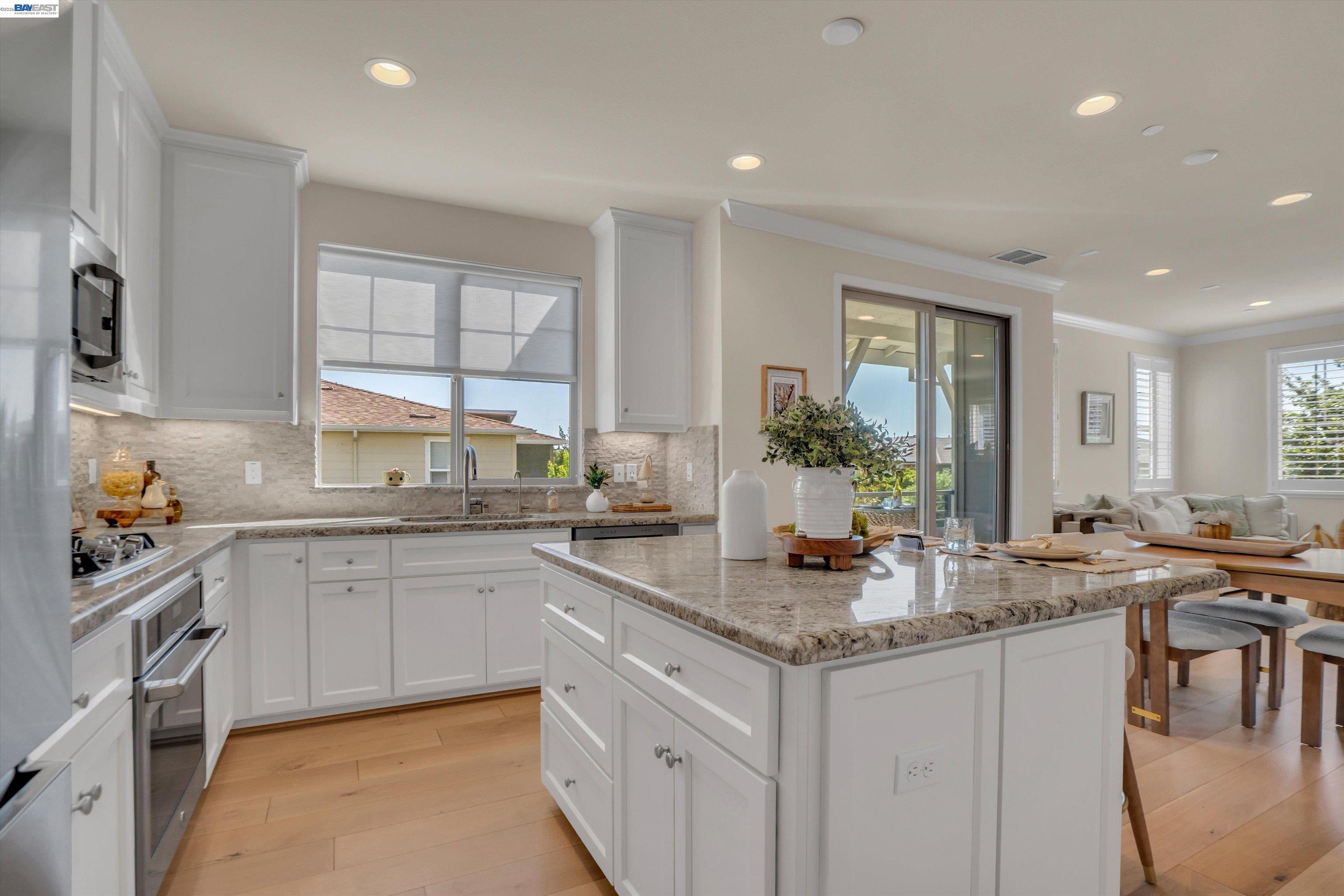 Photo #8: 41130085 Listing: Photo #8