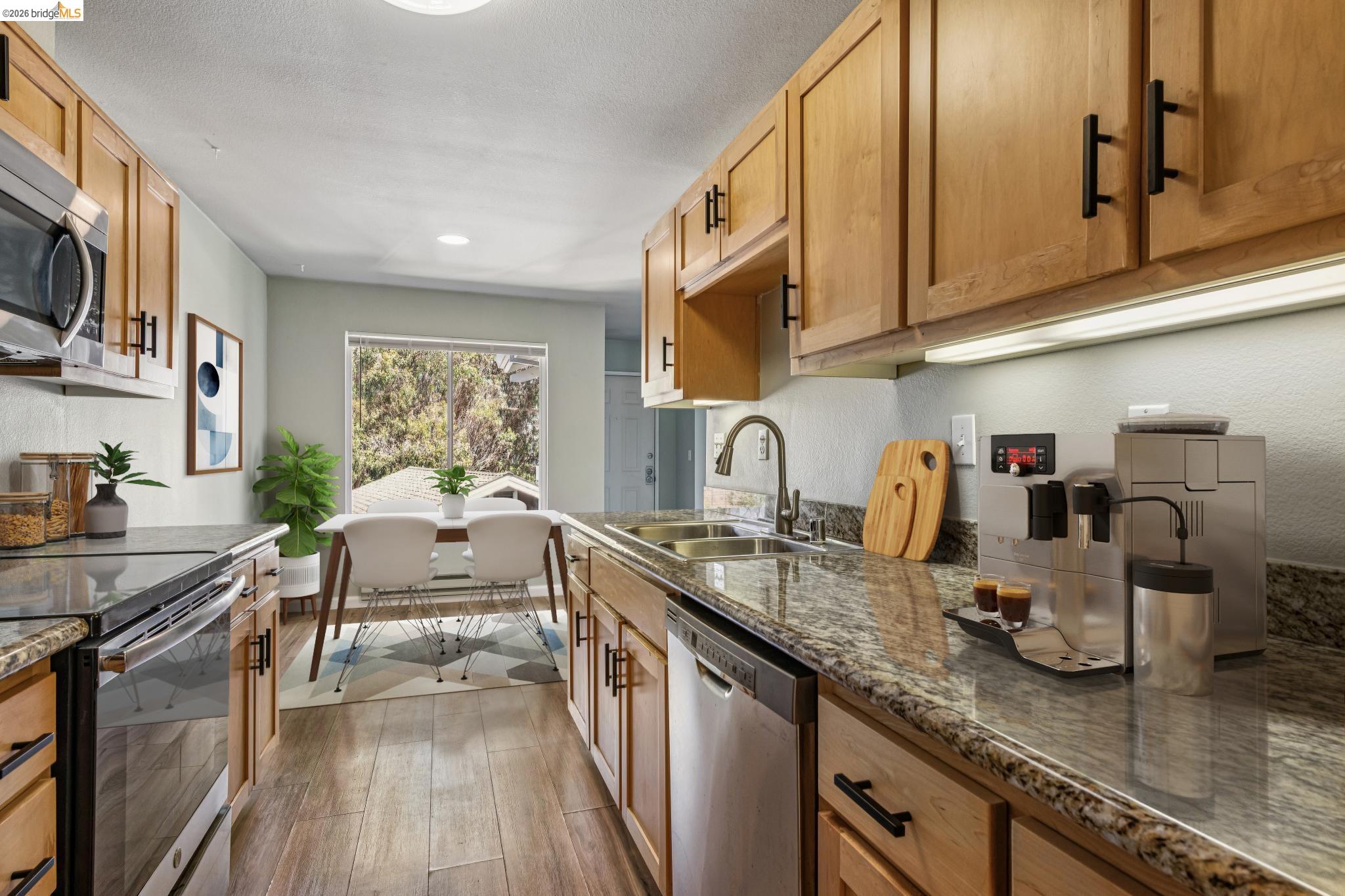 Photo #5: 41130087 Listing: Photo #5