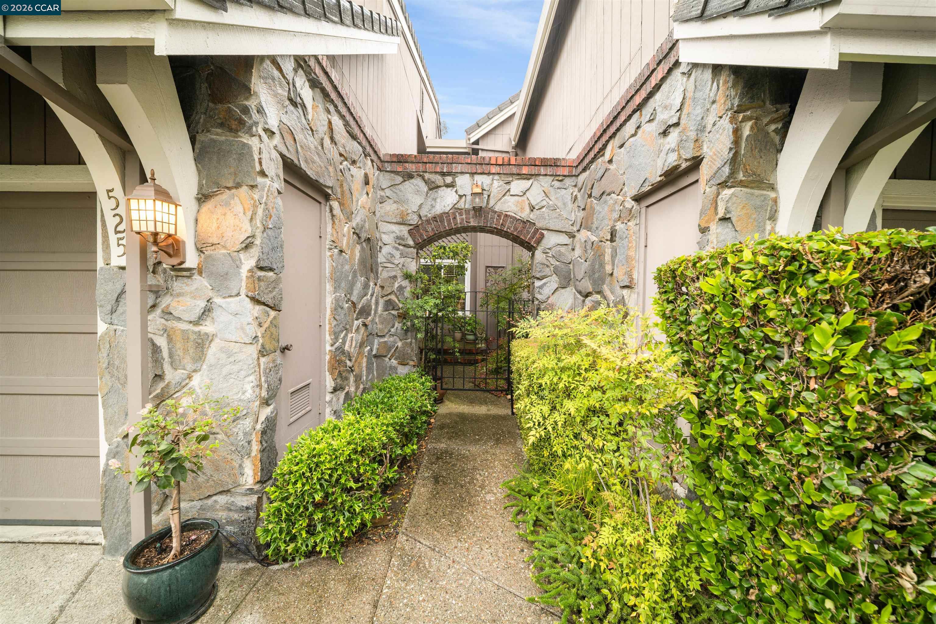 Photo #3: 41130090 Listing: Photo #3