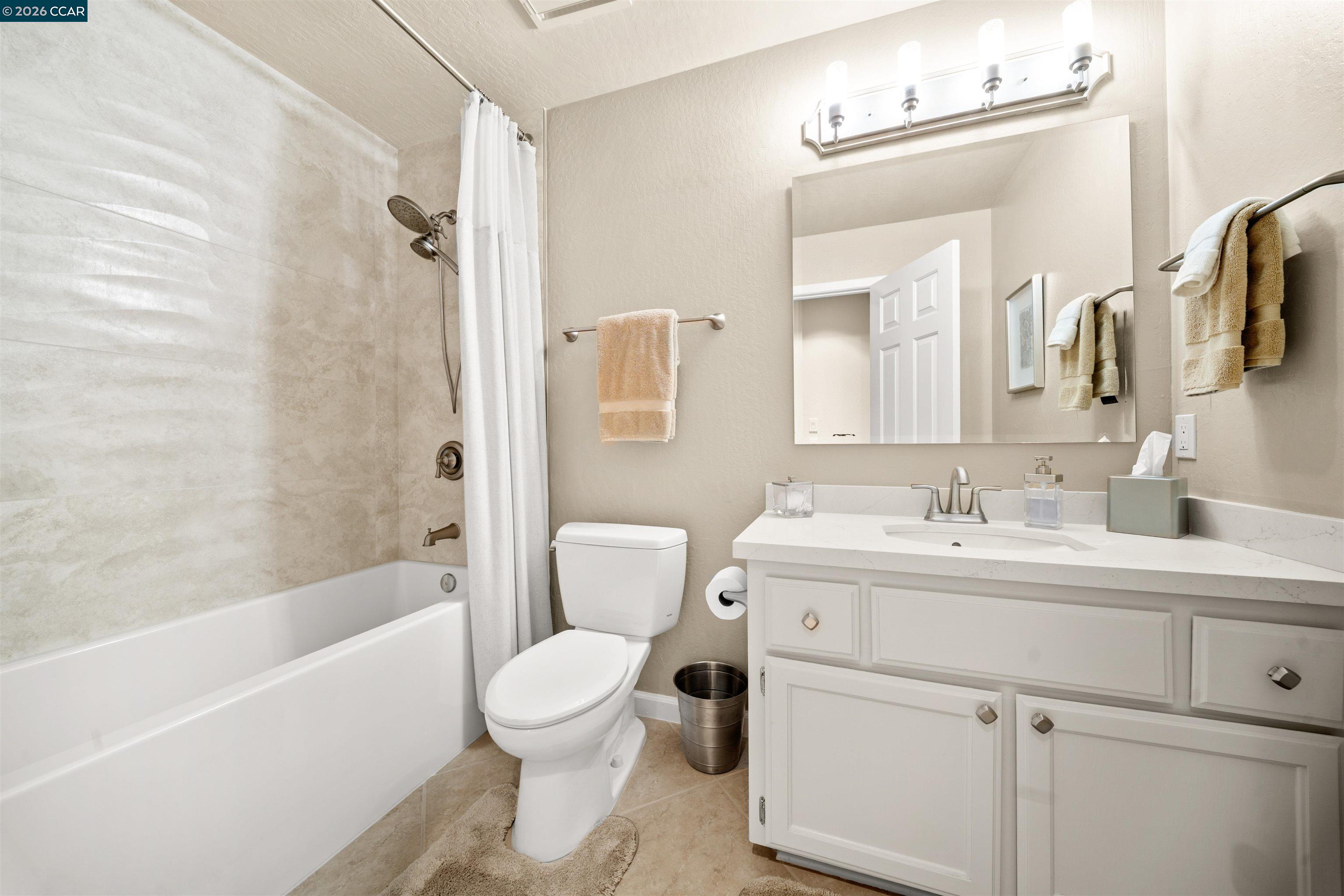 Photo #33: 41130090 Listing: Photo #33