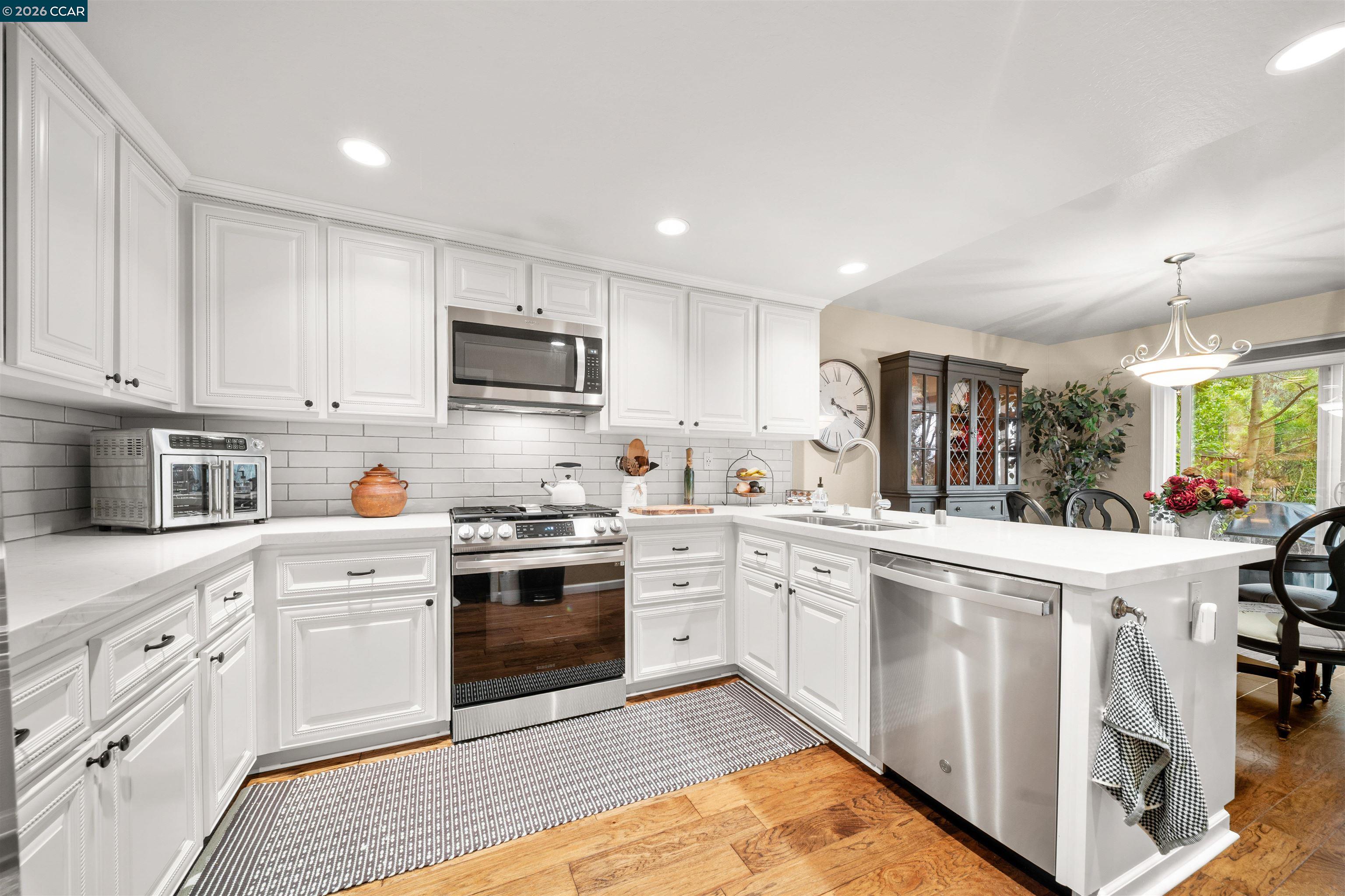 Photo #10: 41130090 Listing: Photo #10
