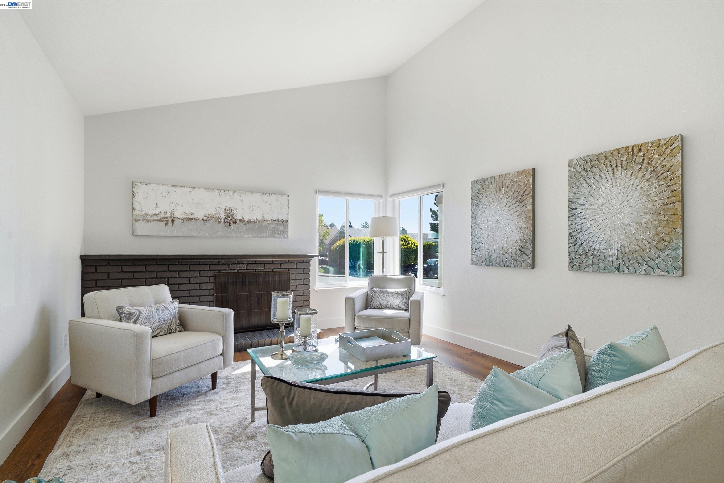 Detail Gallery Image 11 of 38 For 4350 Columbine Dr, Pleasanton,  CA 94588 - 3 Beds | 2 Baths