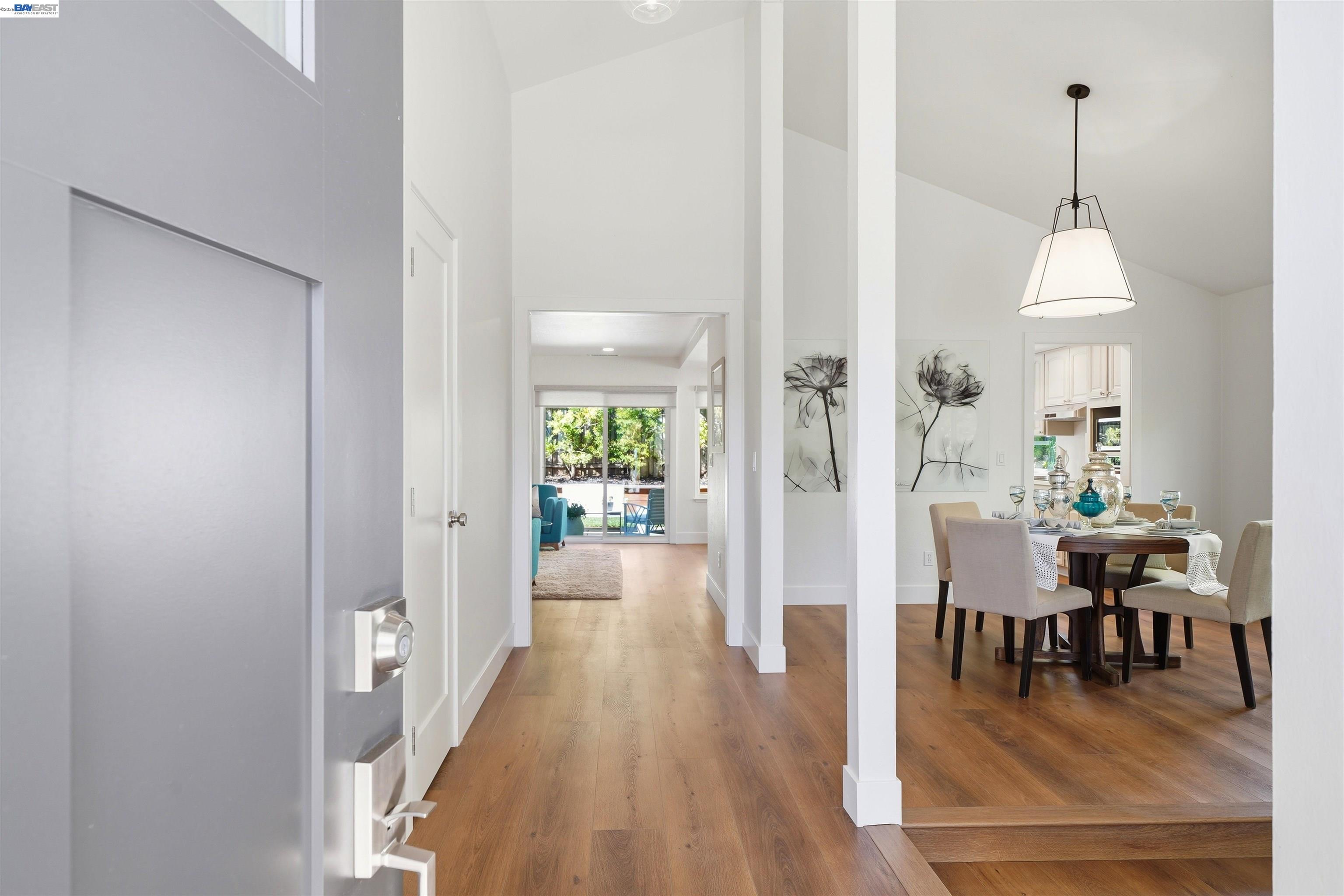 Detail Gallery Image 4 of 38 For 4350 Columbine Dr, Pleasanton,  CA 94588 - 3 Beds | 2 Baths